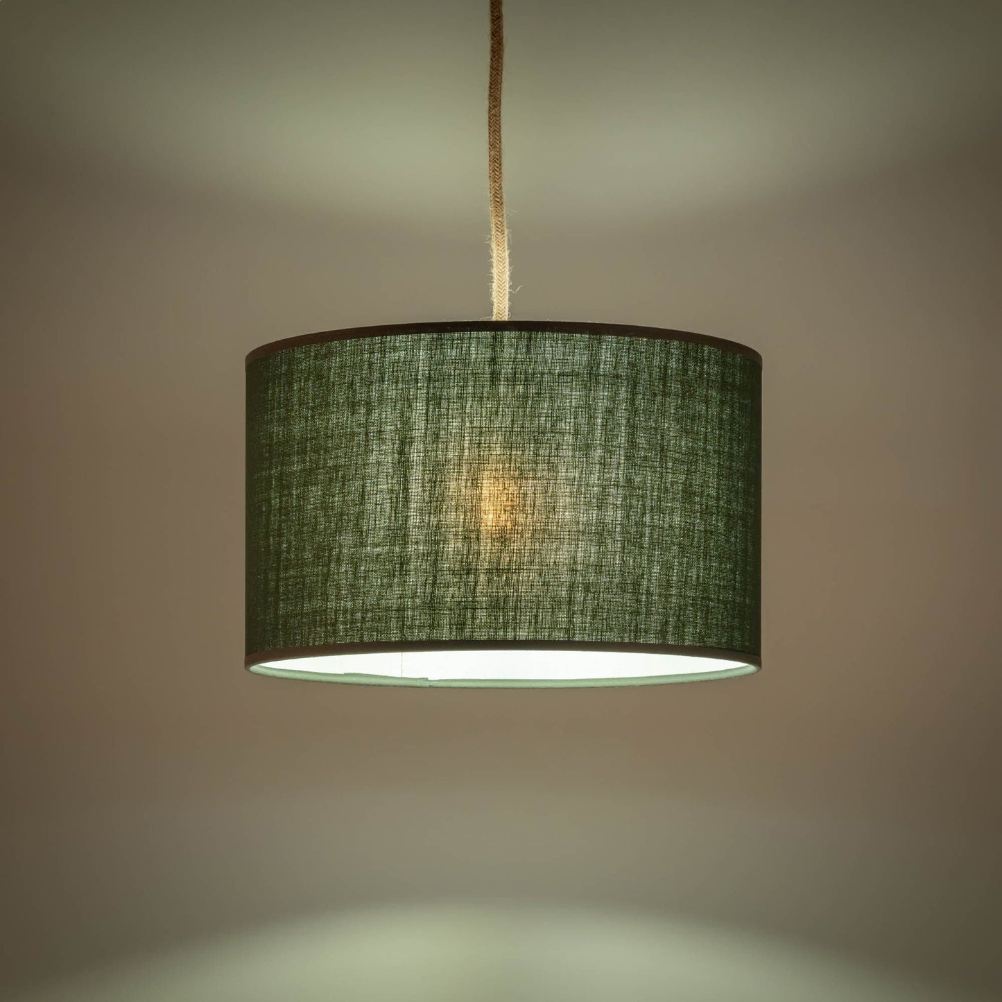 MISTRAL - Abat-jour cylindrique en coton D30cm - vert cèdre