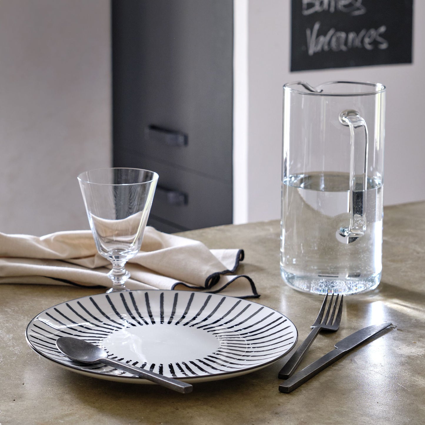 LINIA - Assiette plate en porcelaine D26,5cm - blanc