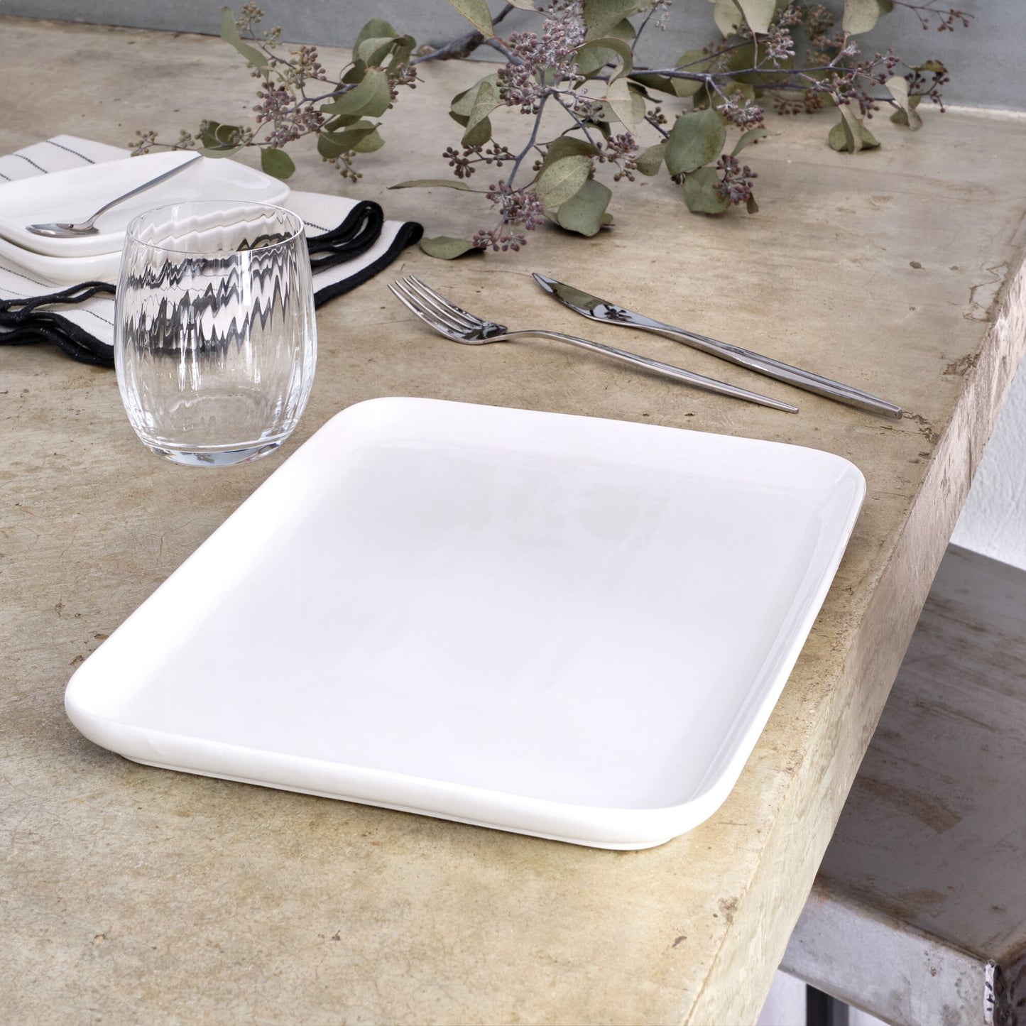 RECTO - Assiette plate en porcelaine 21,7x30cm - blanc