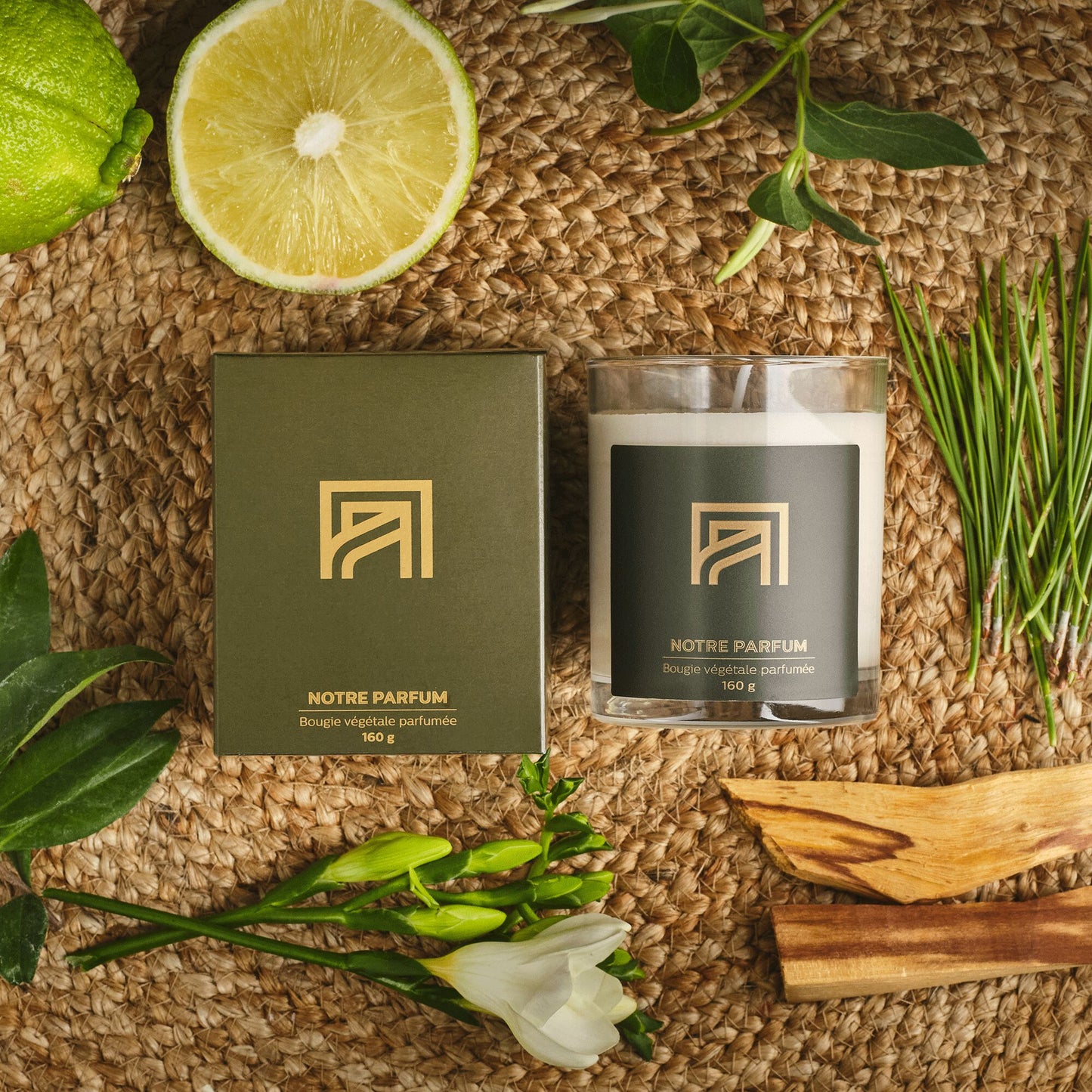 SIGNATURE - Bougie parfumée senteur Notre Parfum 160g
