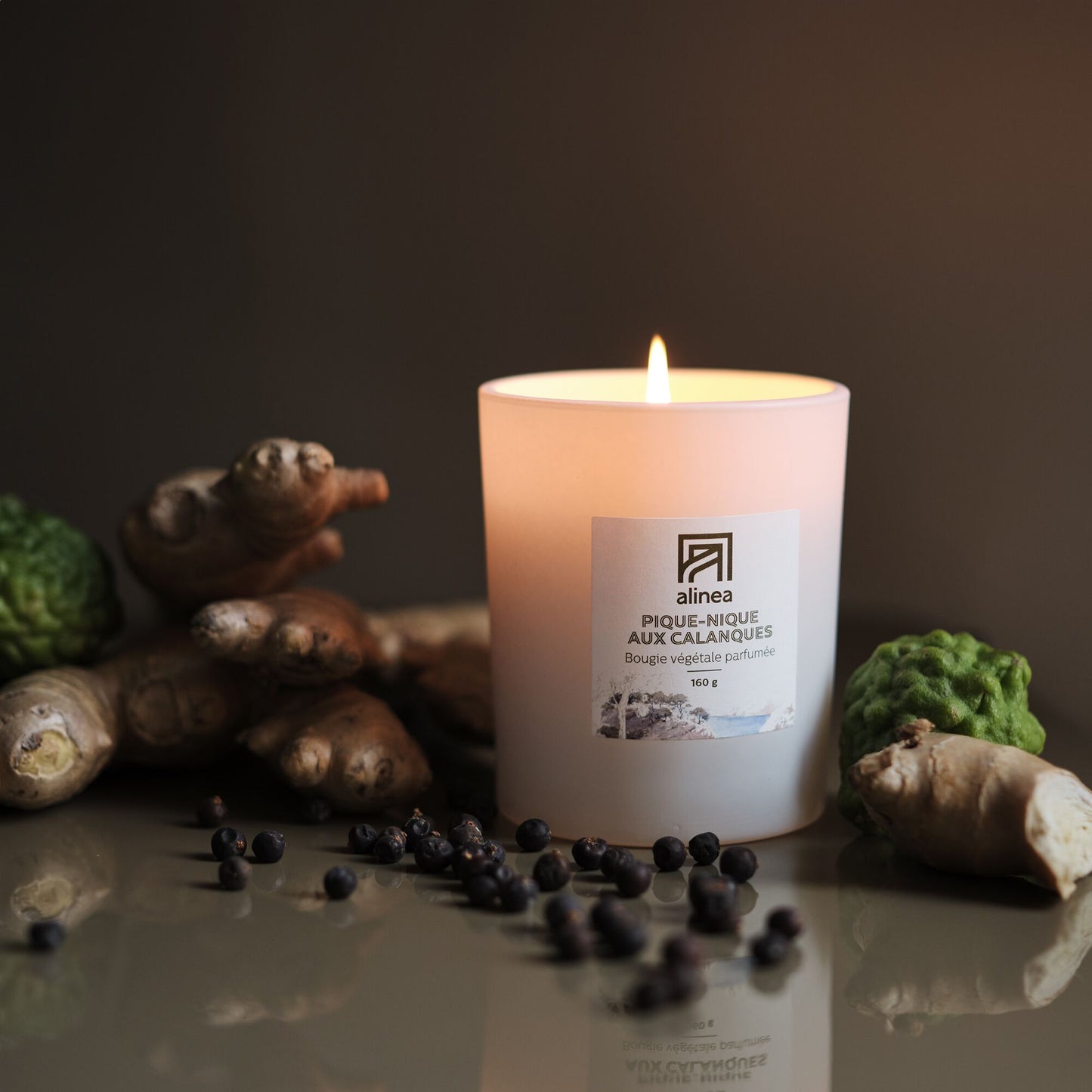 SIGNATURE - Bougie parfumée senteur pique nique Calanques 160g