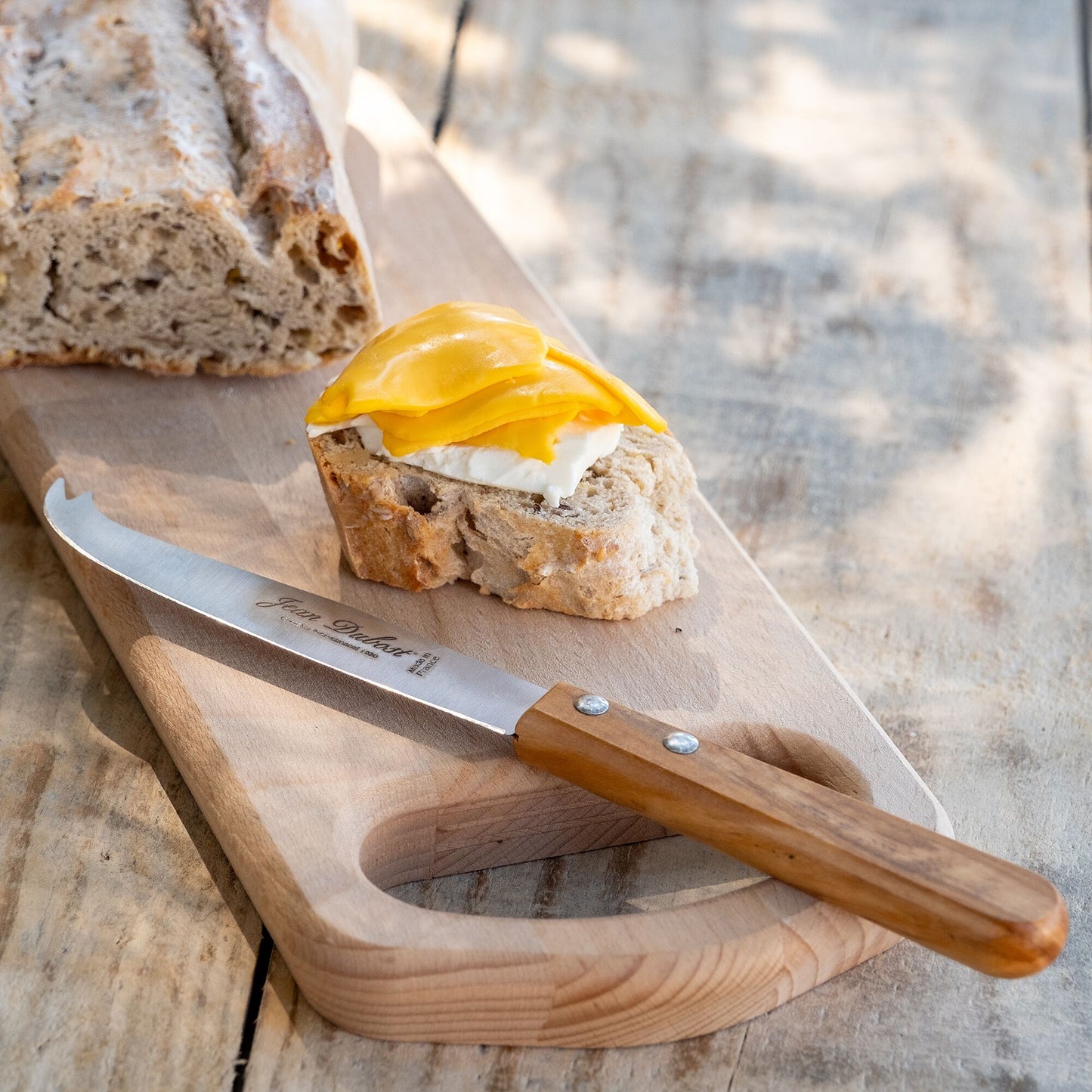 TRADITION - Couteau à fromages en inox et bois d'olivier 20,70cm - naturel