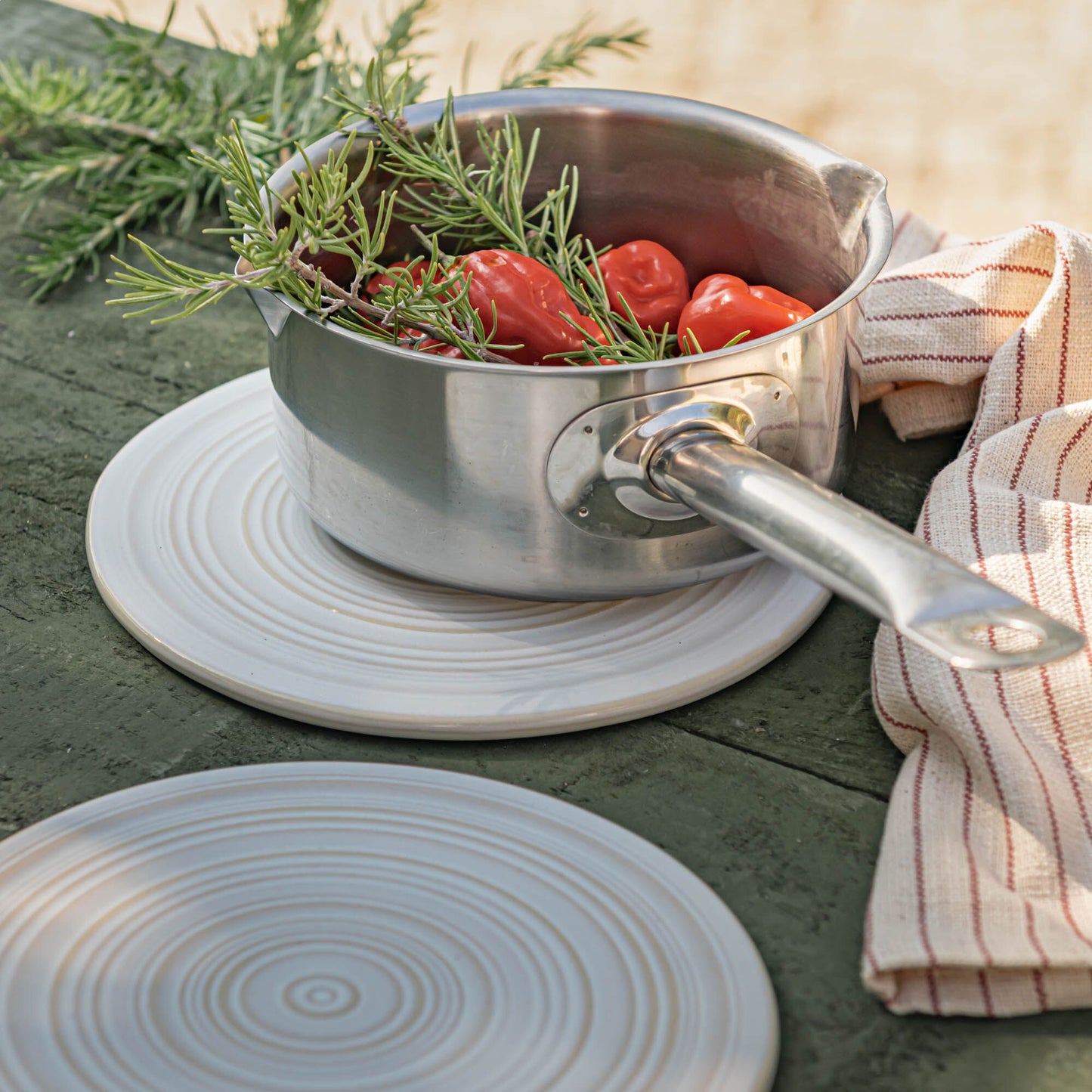 SPIRAL - Dessous de plat en grès D21cm - blanc