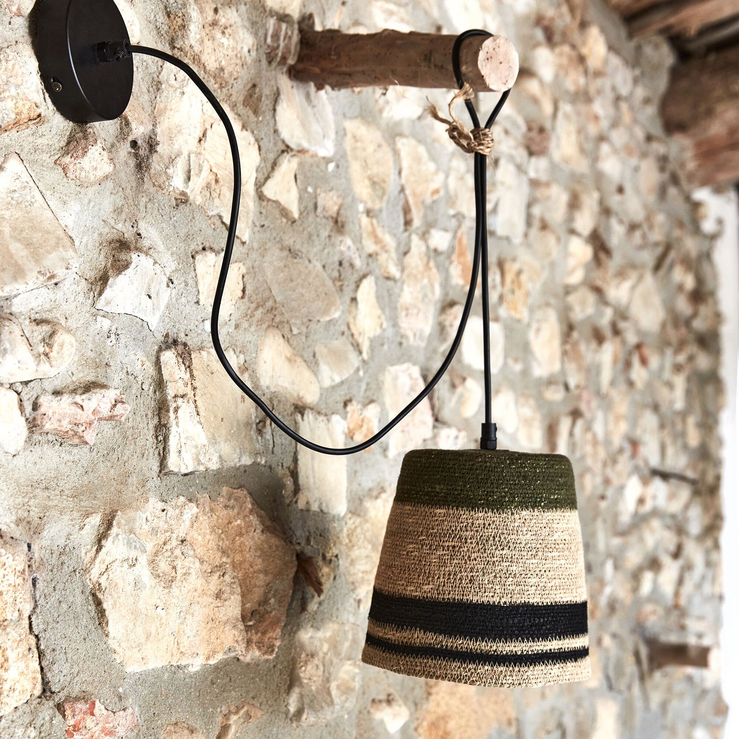 RUBIA - Suspension électrifiée en jonc de mer D14cm - naturel