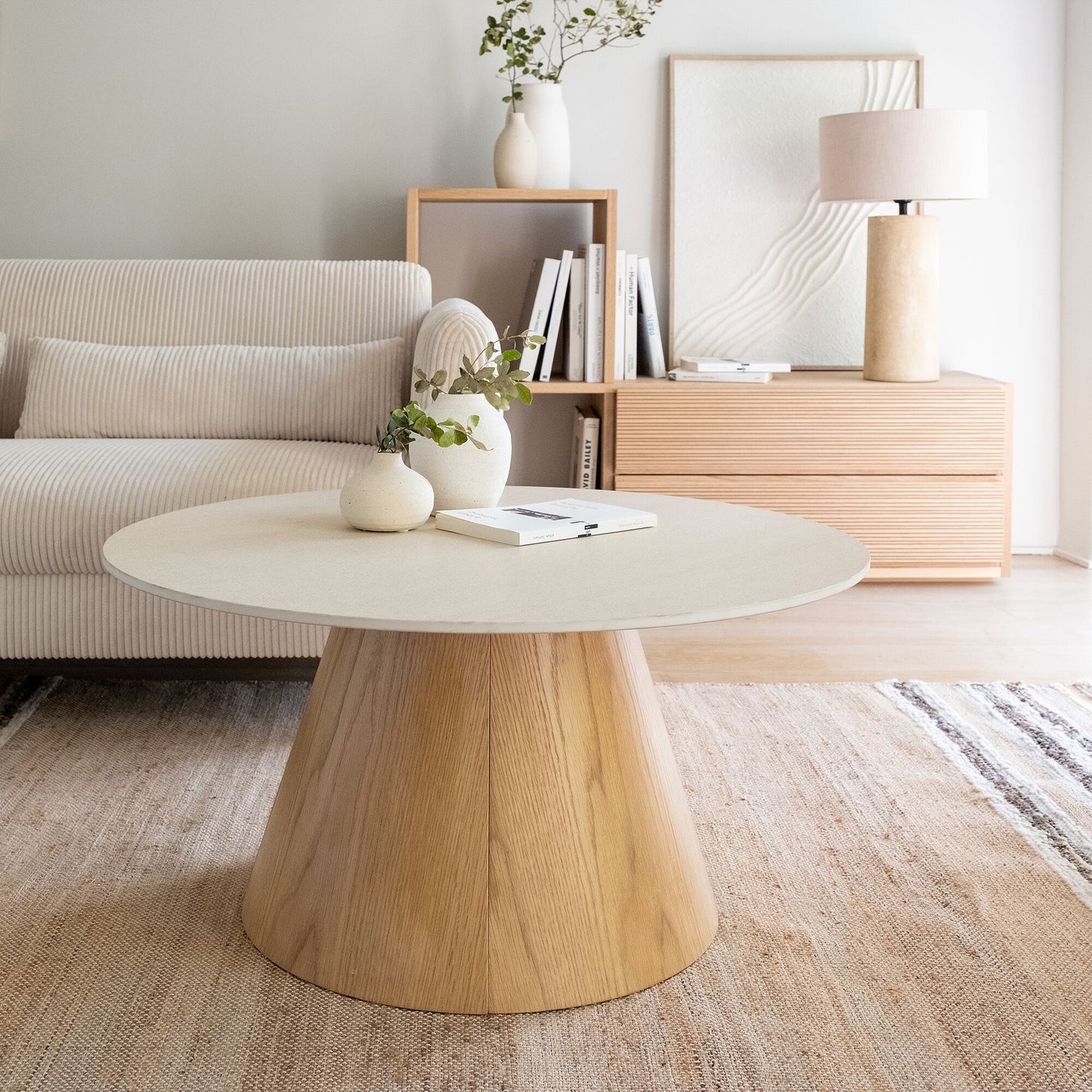 QUINSON - Table basse ronde en céramique et bois D80cm - beige