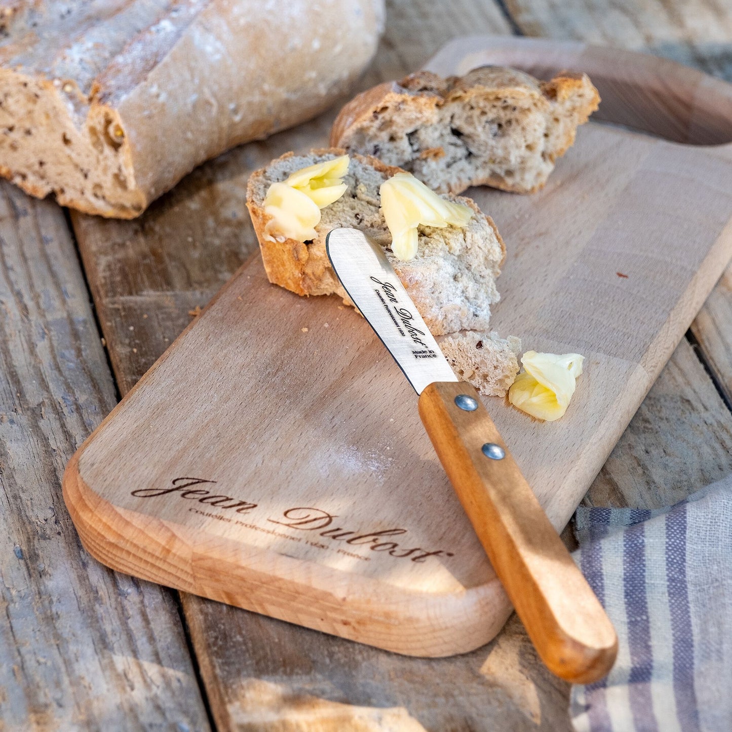 TRADITION - Couteau tartineur en inox et bois d'olivier 16cm - naturel
