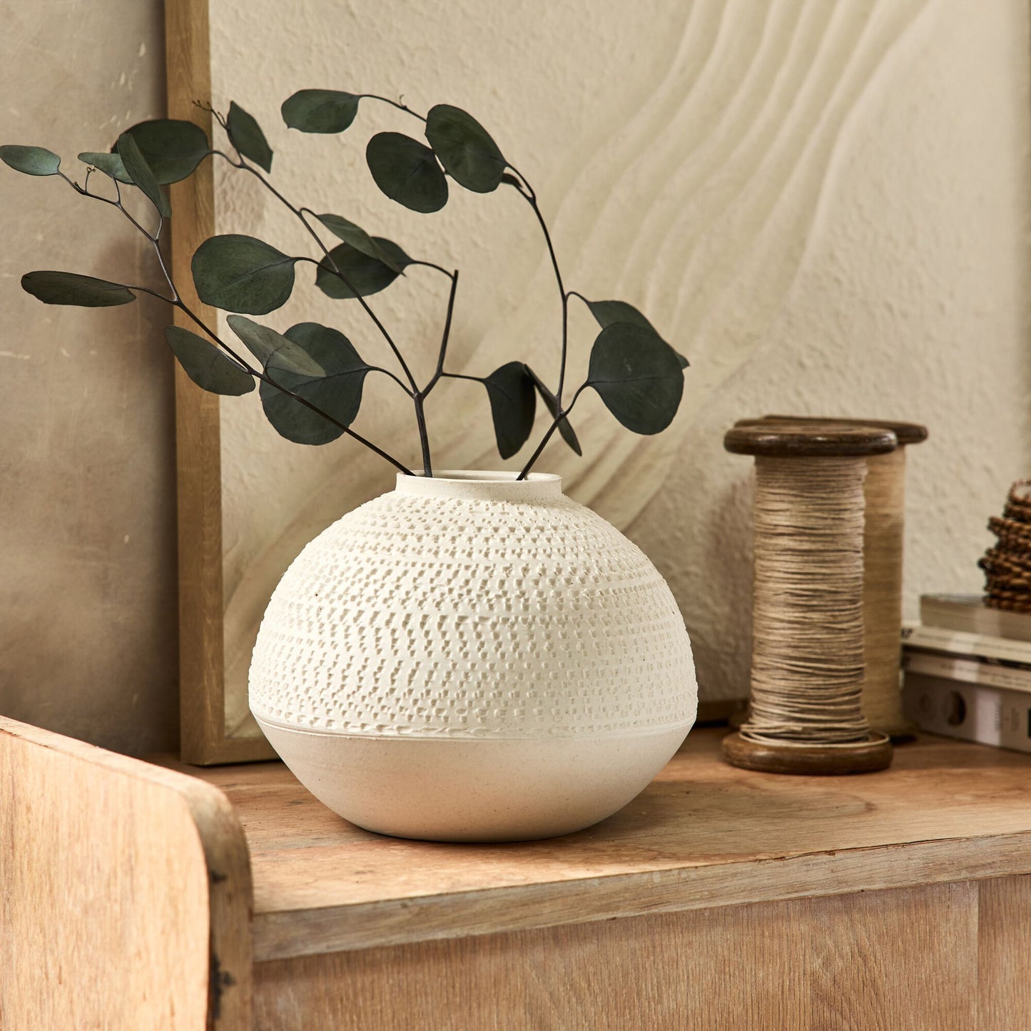 STUDEN - Vase boule texturé en grès D21xH16cm - blanc