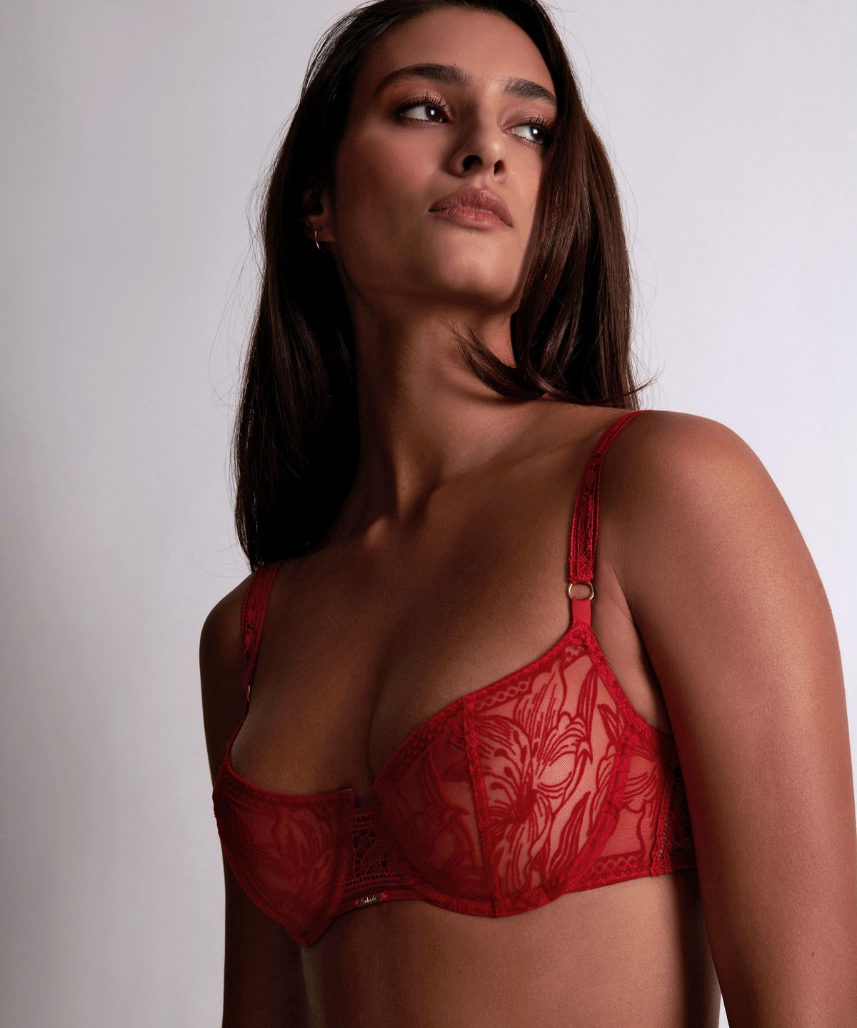 Soutien-gorge corbeille