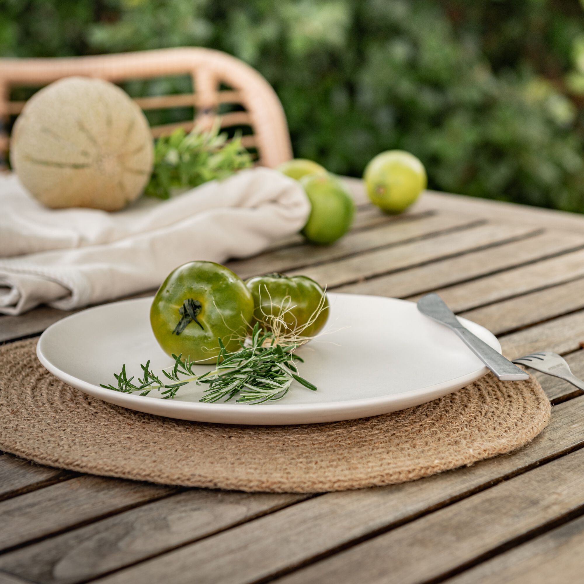 DOUZ - Assiette plate en grès D27,5cm - blanc ventoux