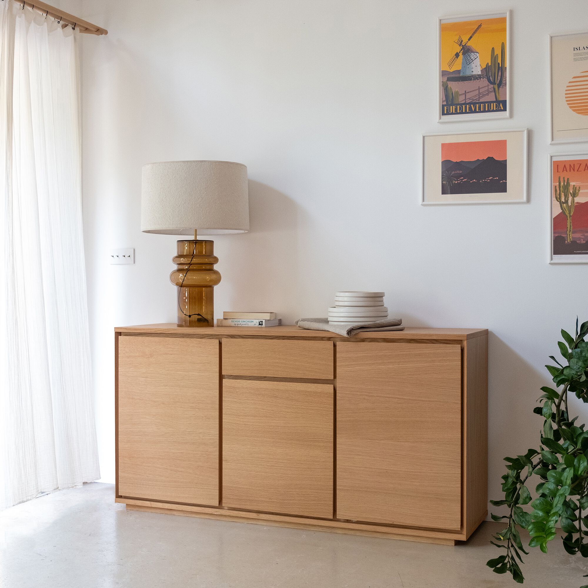 AGOSTA - Buffet bas en bois 3 portes 1 tiroir - naturel
