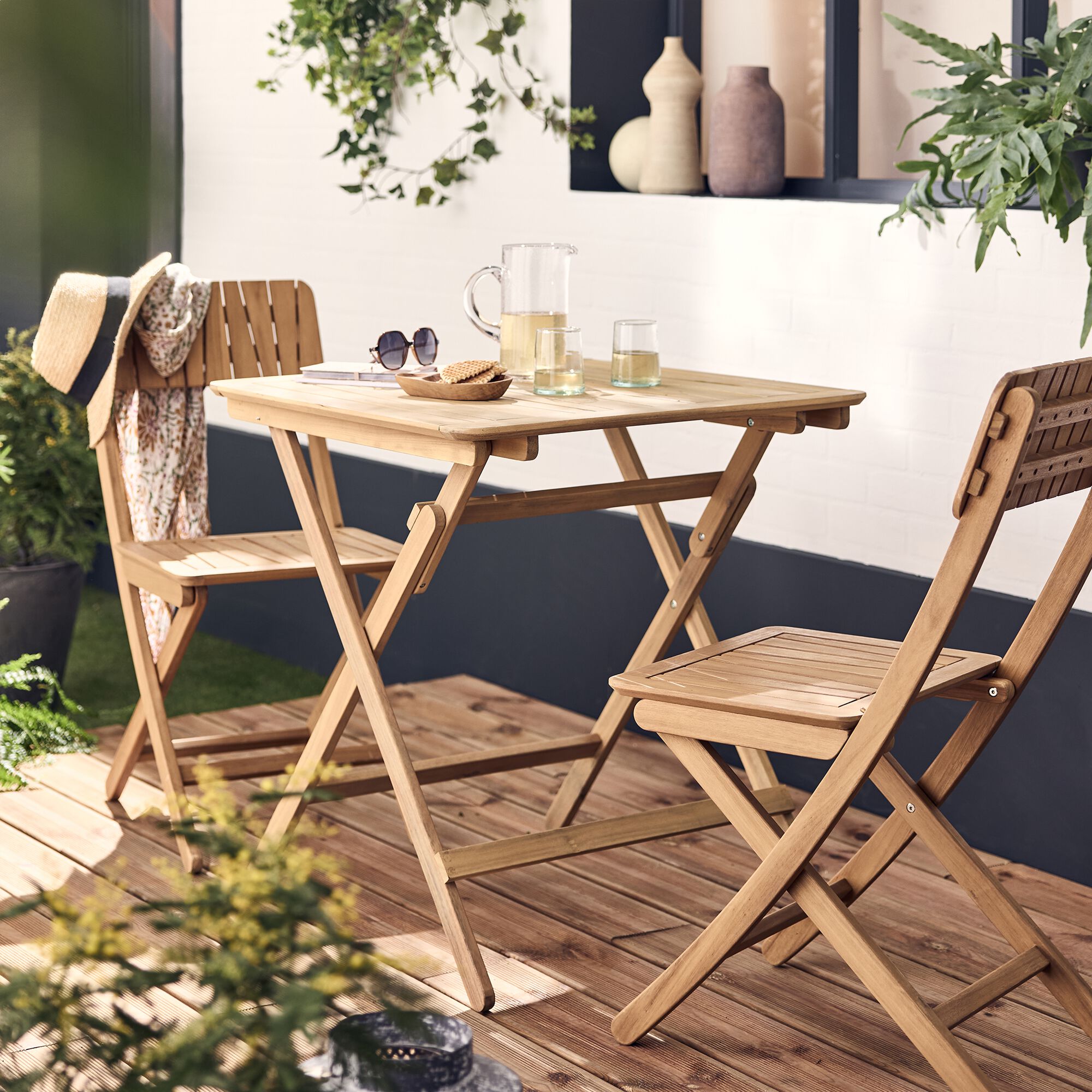 CARLO - Salon de jardin repas pliant en acacia huilé - bois foncé (2 places)