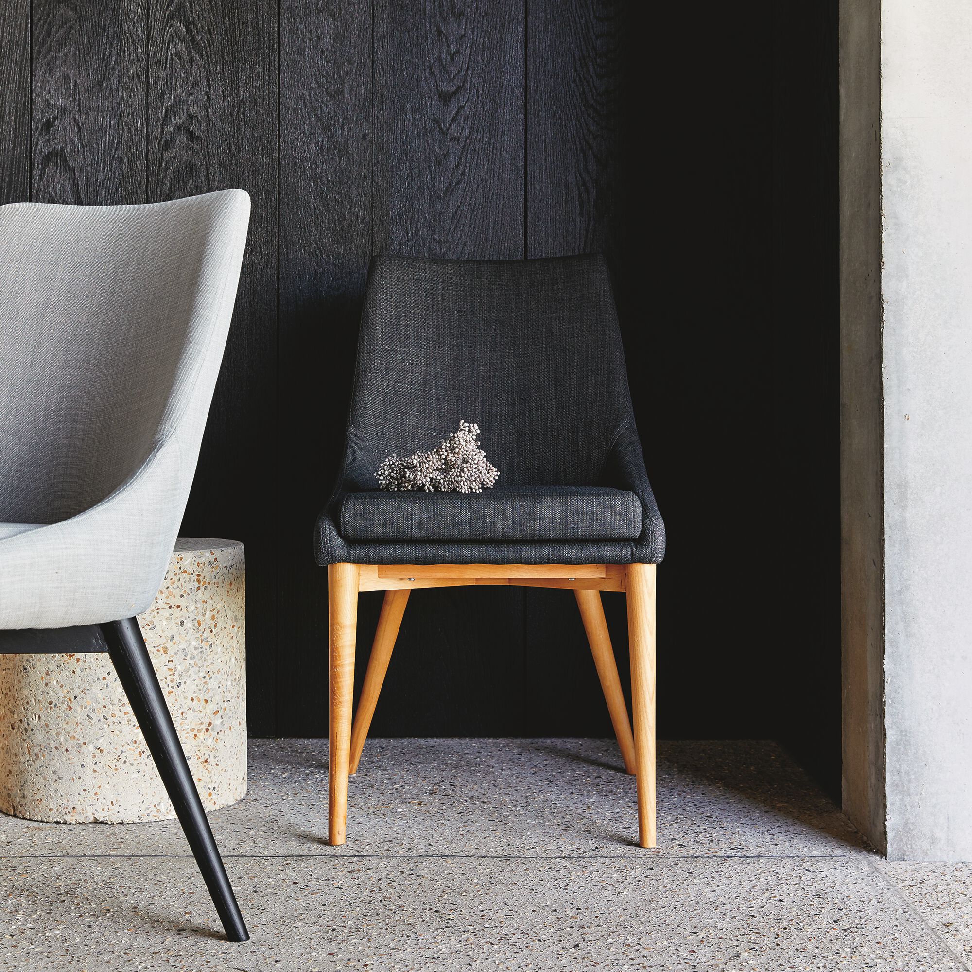 ABBY - Chaise en tissu - gris foncé
