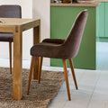LIVNO - Chaise en tissu effet velours et piètement naturel - marron
