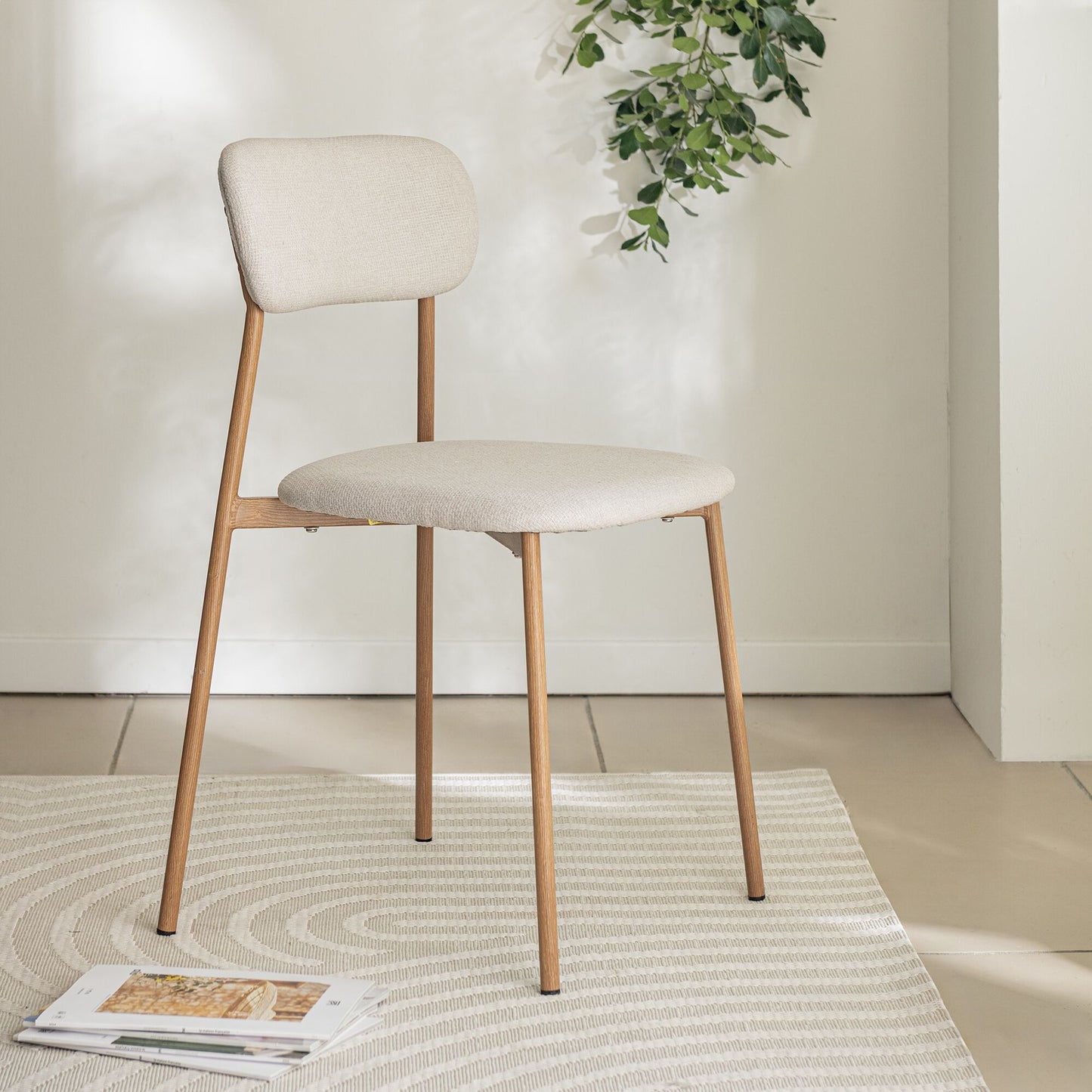 NOVES - Chaise de repas en tissu - beige
