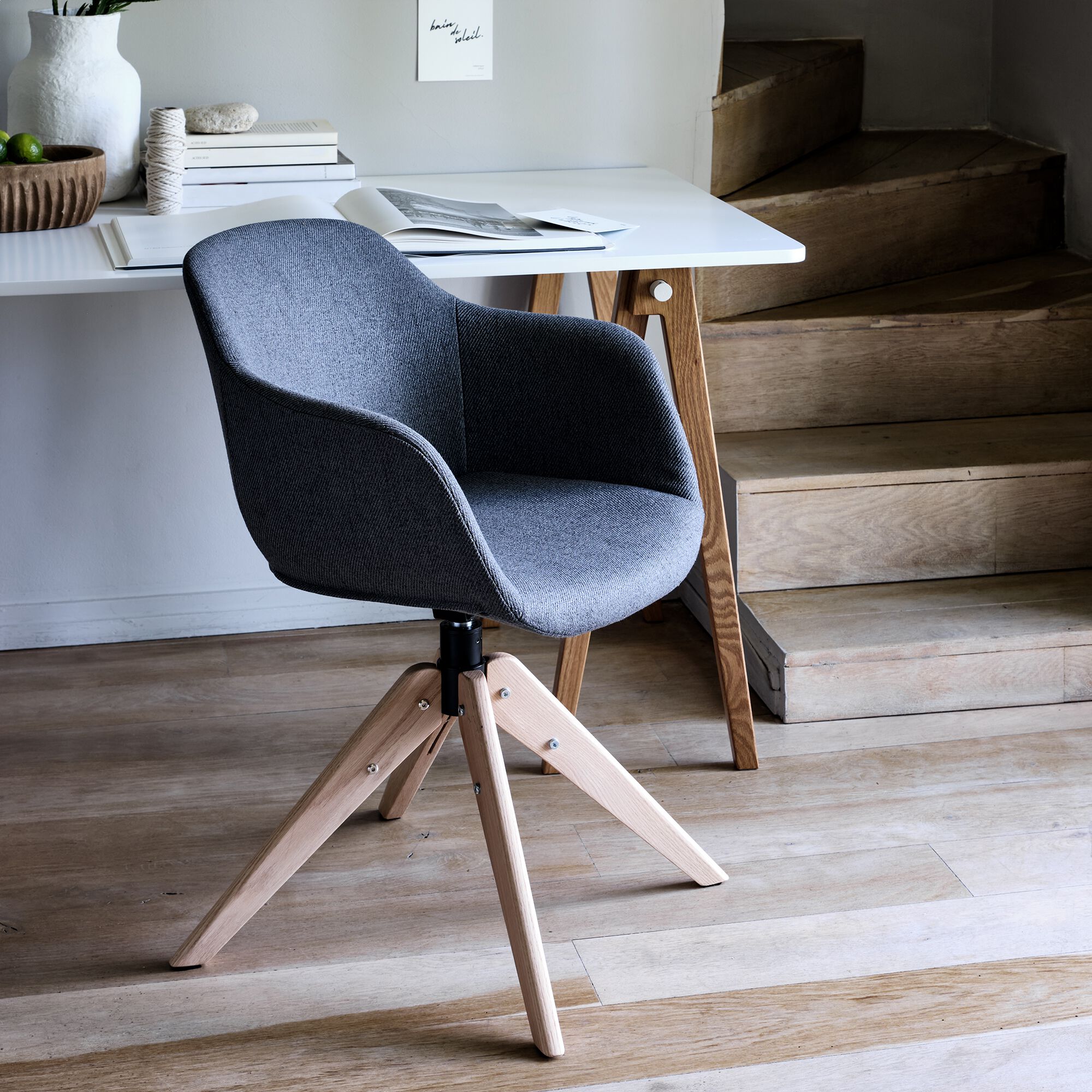 IRA - Chaise de bureau rotative en tissu - gris restanque
