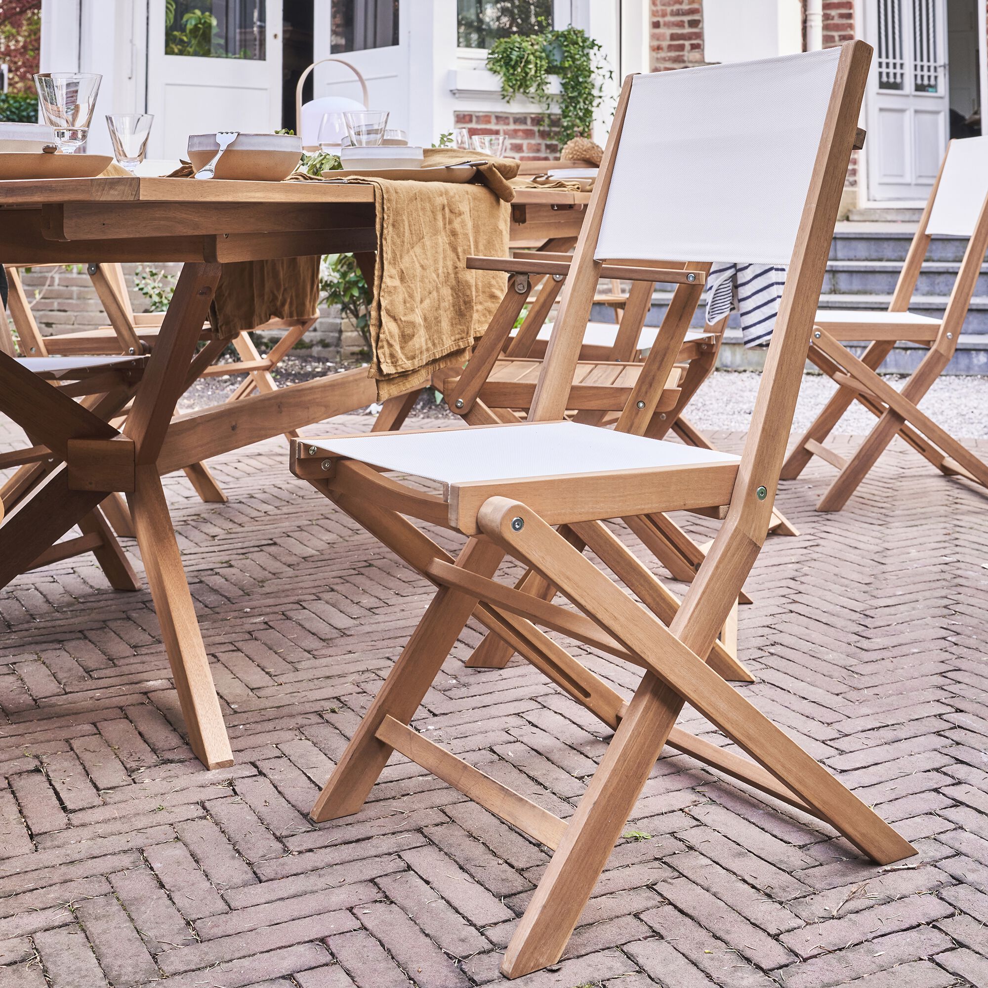 LAVISA - Chaise de jardin pliante en acacia huilé et tissu - blanc