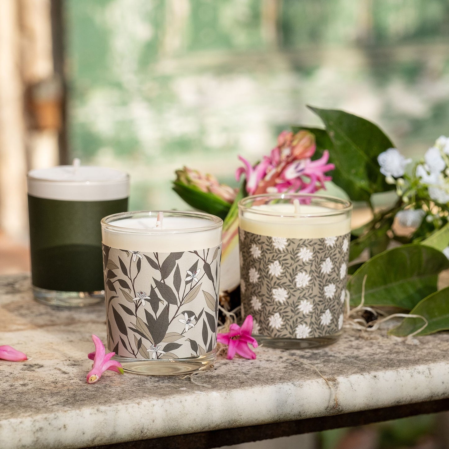 SIGNATURE - Coffret de trois bougies senteurs Jasmin, Notre Parfum et Fleur d'Oranger