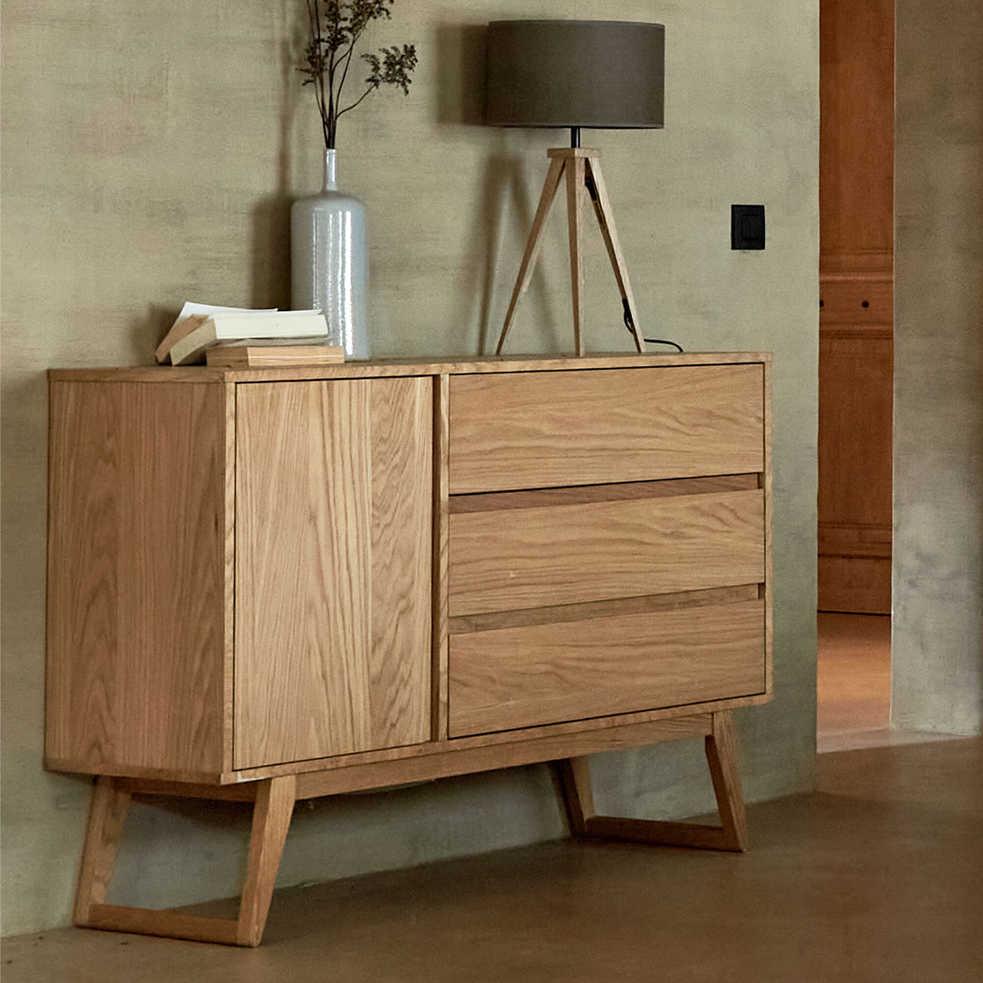 BRUNA - Commode 3 tiroirs et 1 porte en plaqué chêne - bois clair
