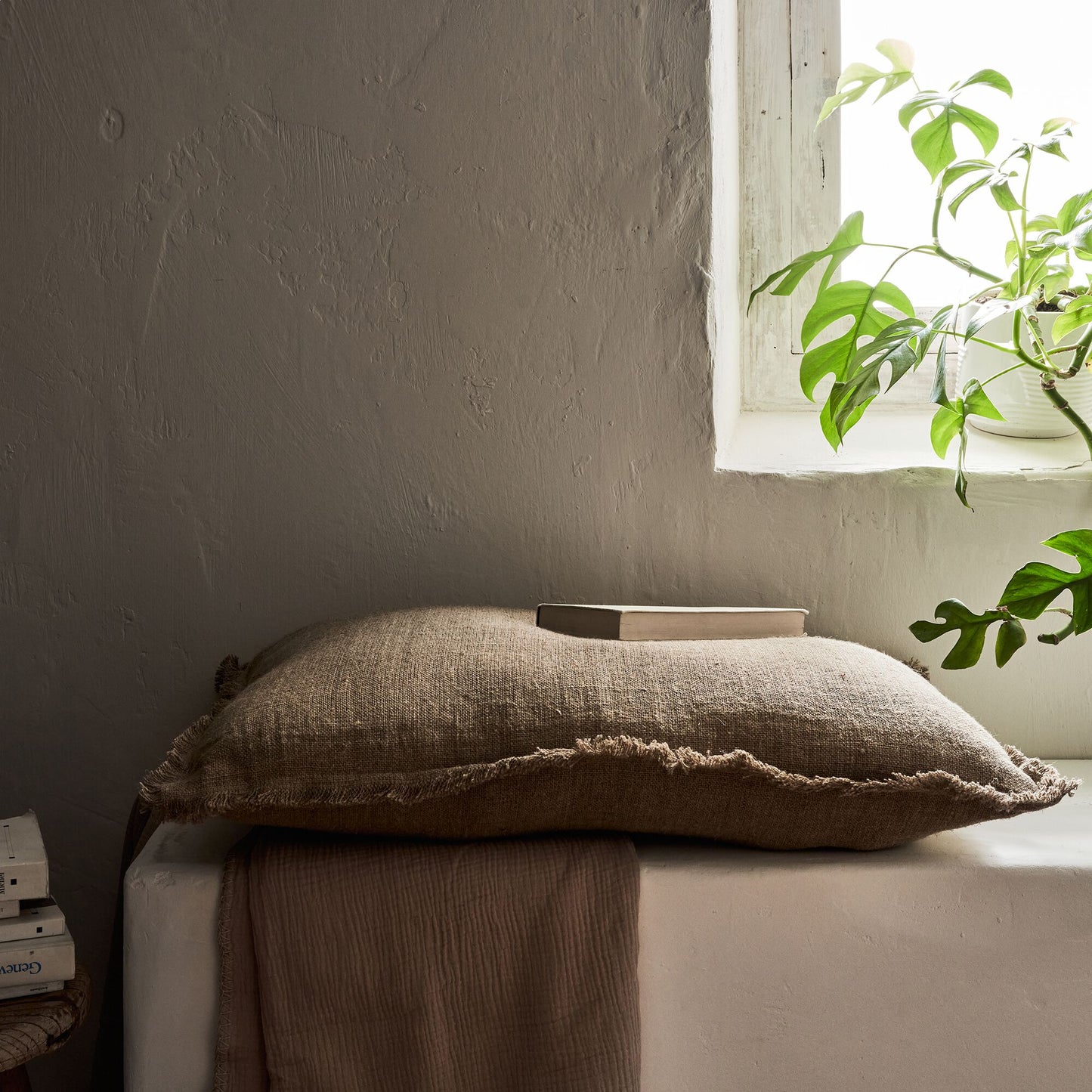 TANTA - Coussin frangé en lin 50x70cm - naturel