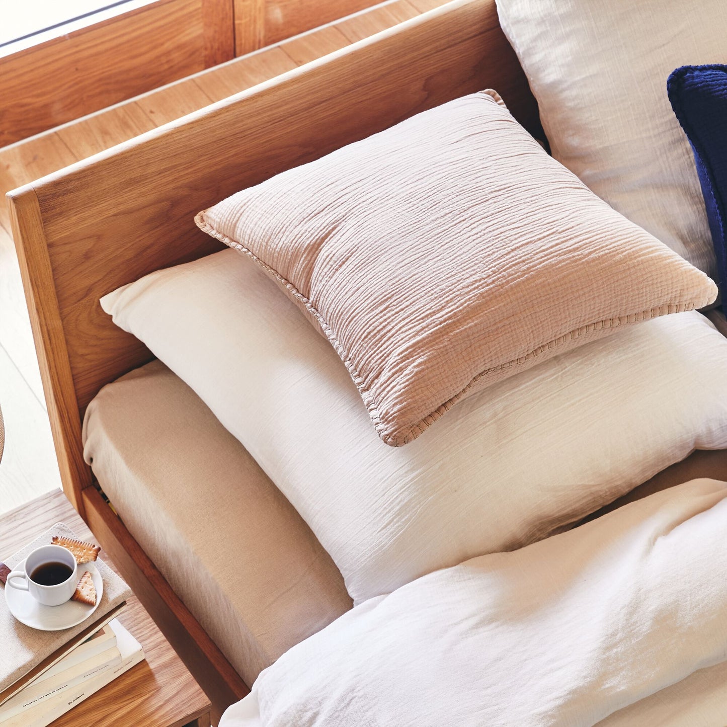 TESSALY - Coussin en gaze de coton 45x45cm - beige alpilles