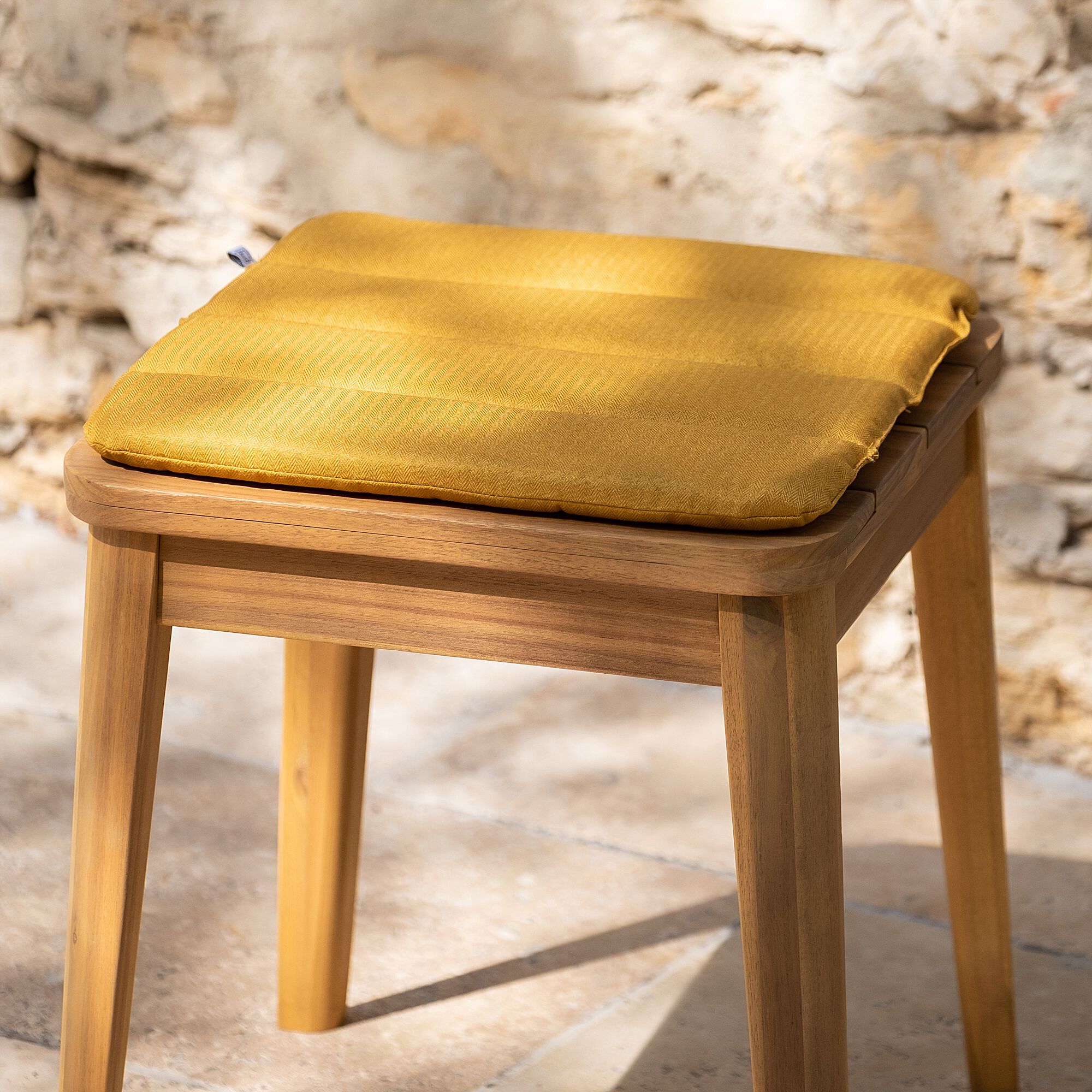KIKO - Galette de chaise indoor & outdoor en tissu déperlant - jaune argan
