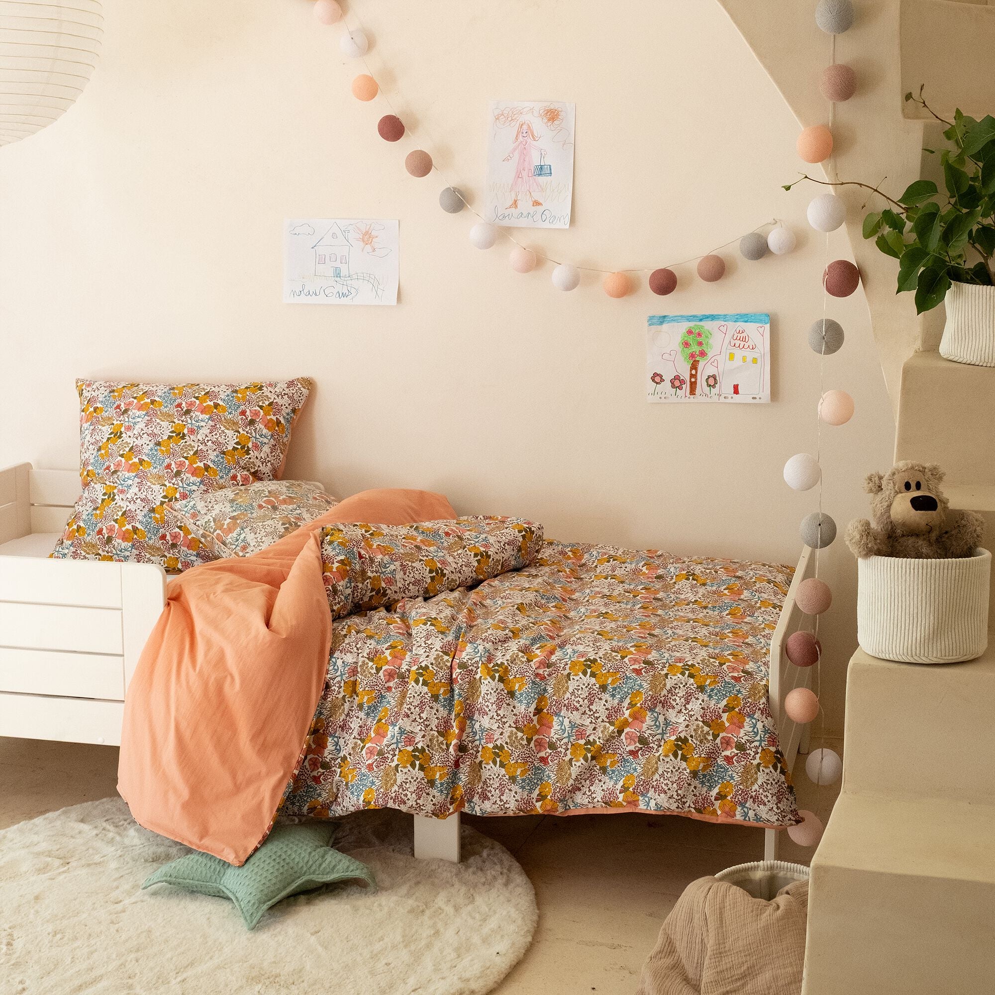 BUTINE - Housse de couette enfant 140x200cm et 1 taie d'oreiller 65x65cm en coton - motifs butine jour