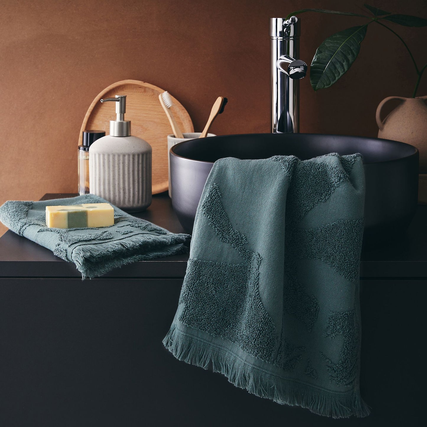 RYAD - Linge de toilette en coton - vert cèdre
