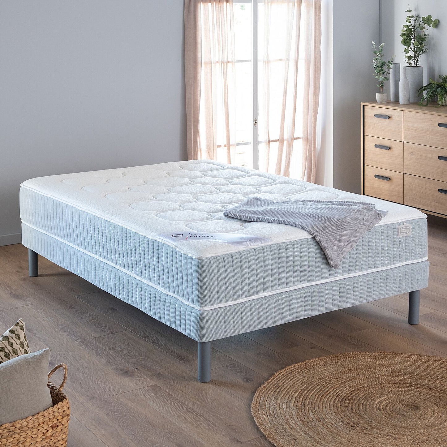 ERIDAN - Matelas Simmons à ressorts accueil moelleux - 180x200cm