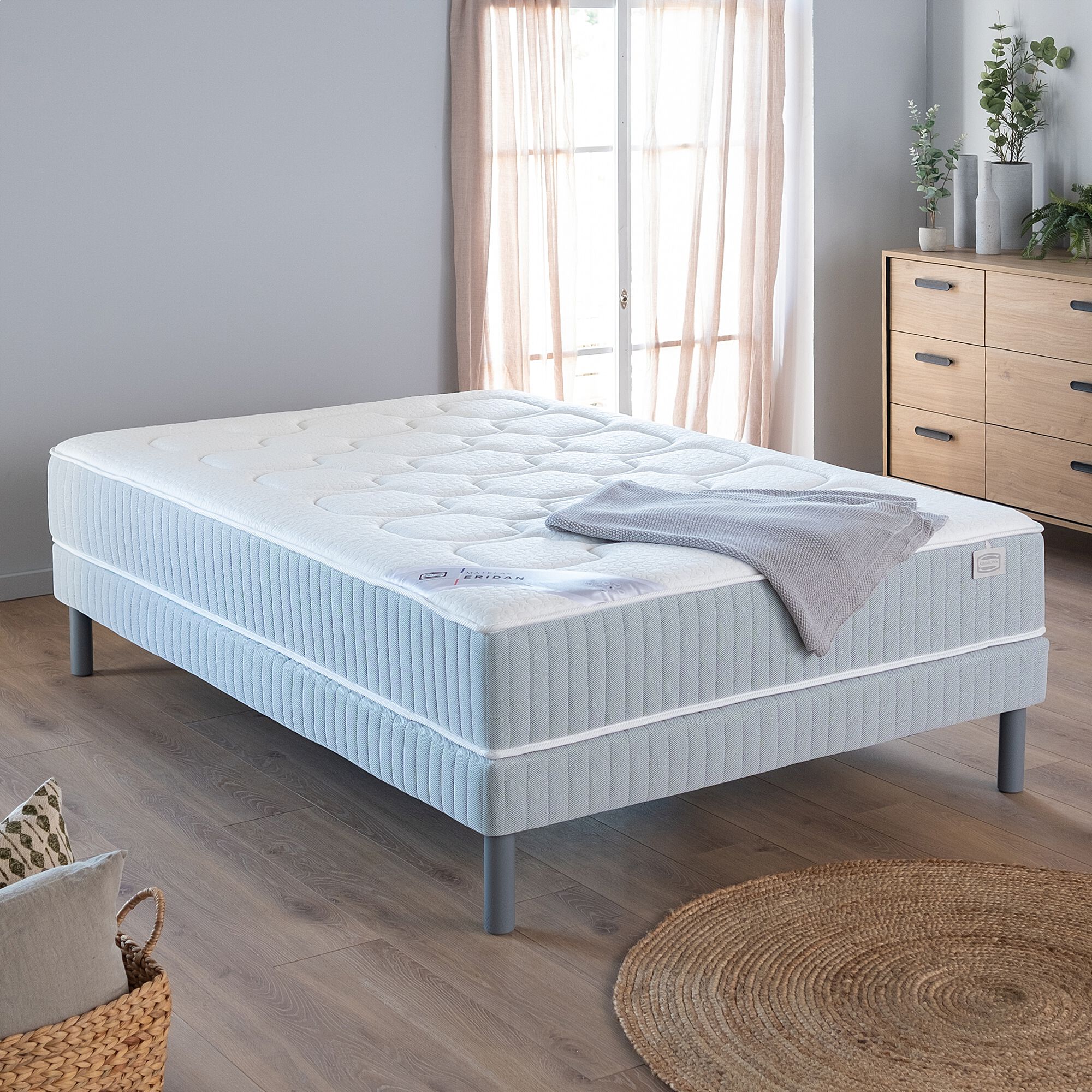 ERIDAN - Matelas Simmons à ressorts accueil moelleux - 180x200cm