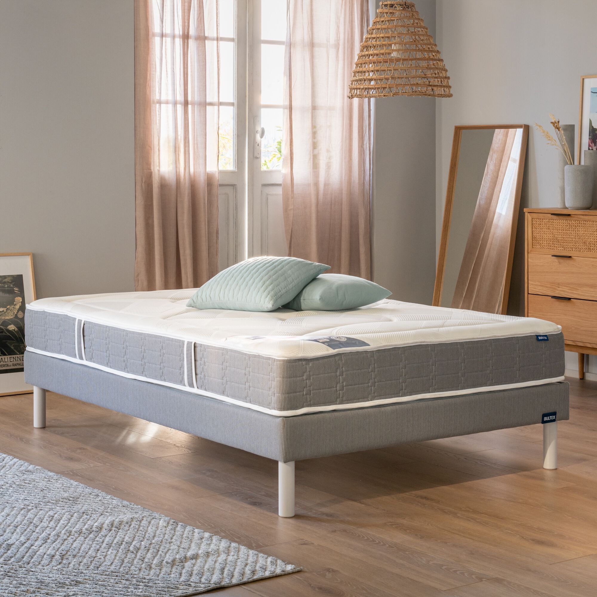 GRACIA - Matelas Bultex en mousse accueil équilibré - 200x200cm