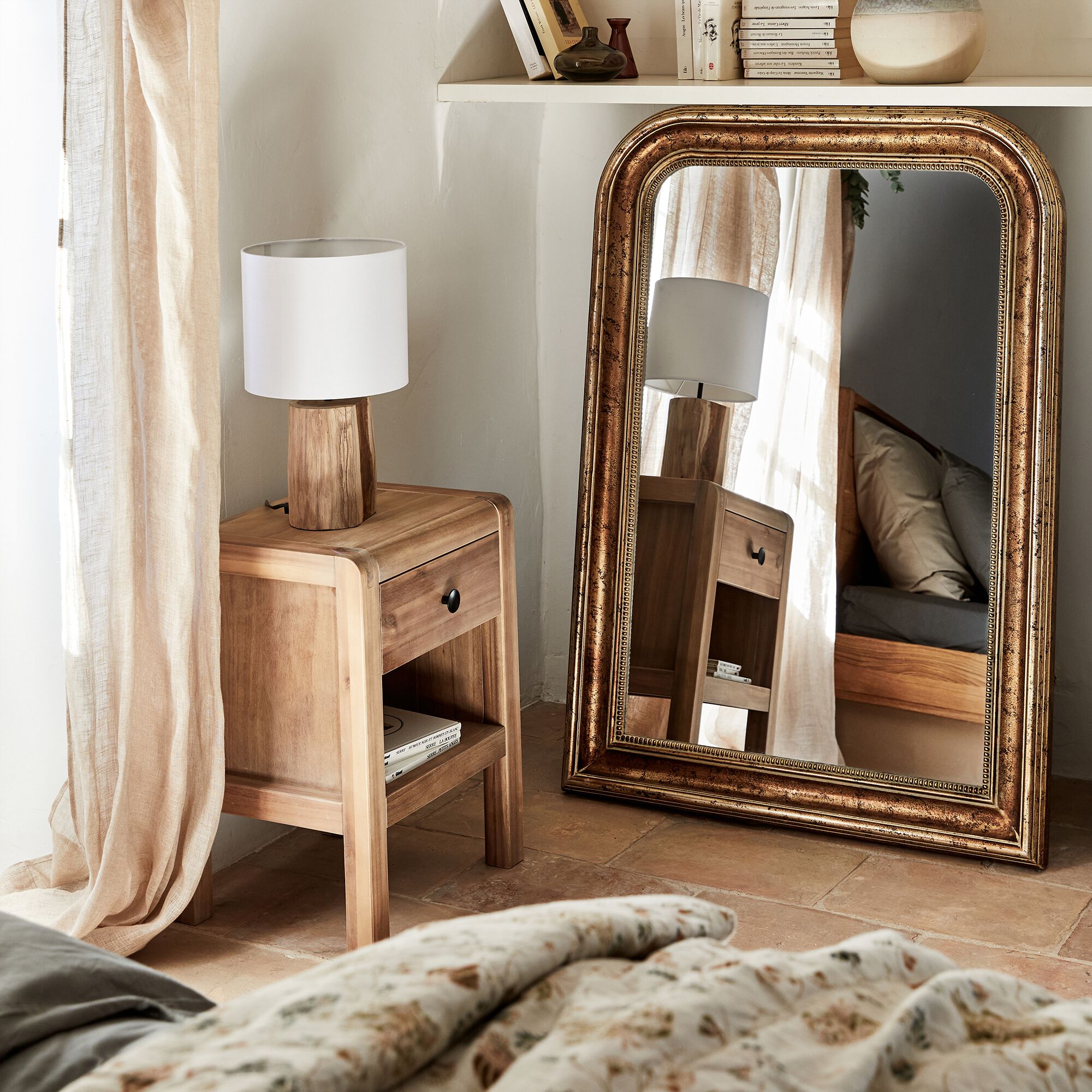 ABRILO - Miroir à moulures en bois H115cm - doré