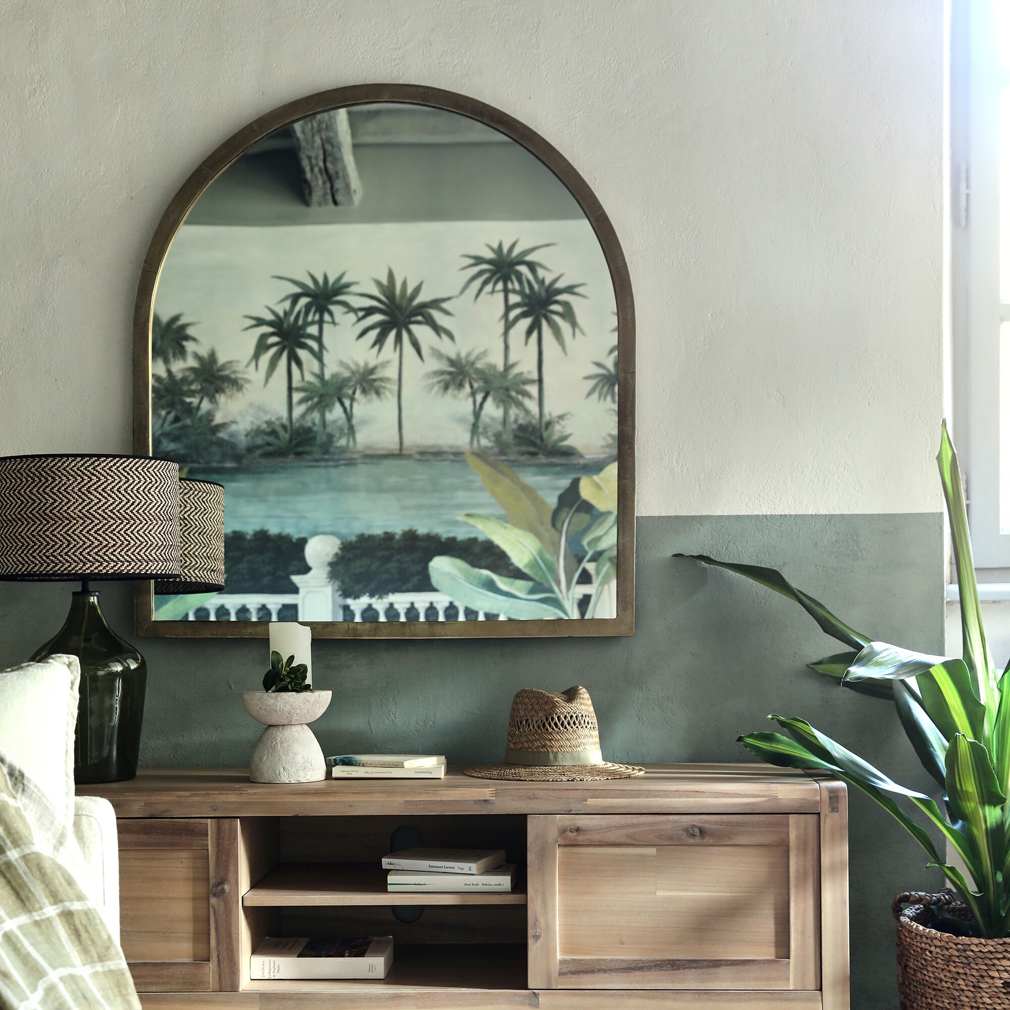 HANADI - Miroir voûte en métal vieilli - doré 91x102cm