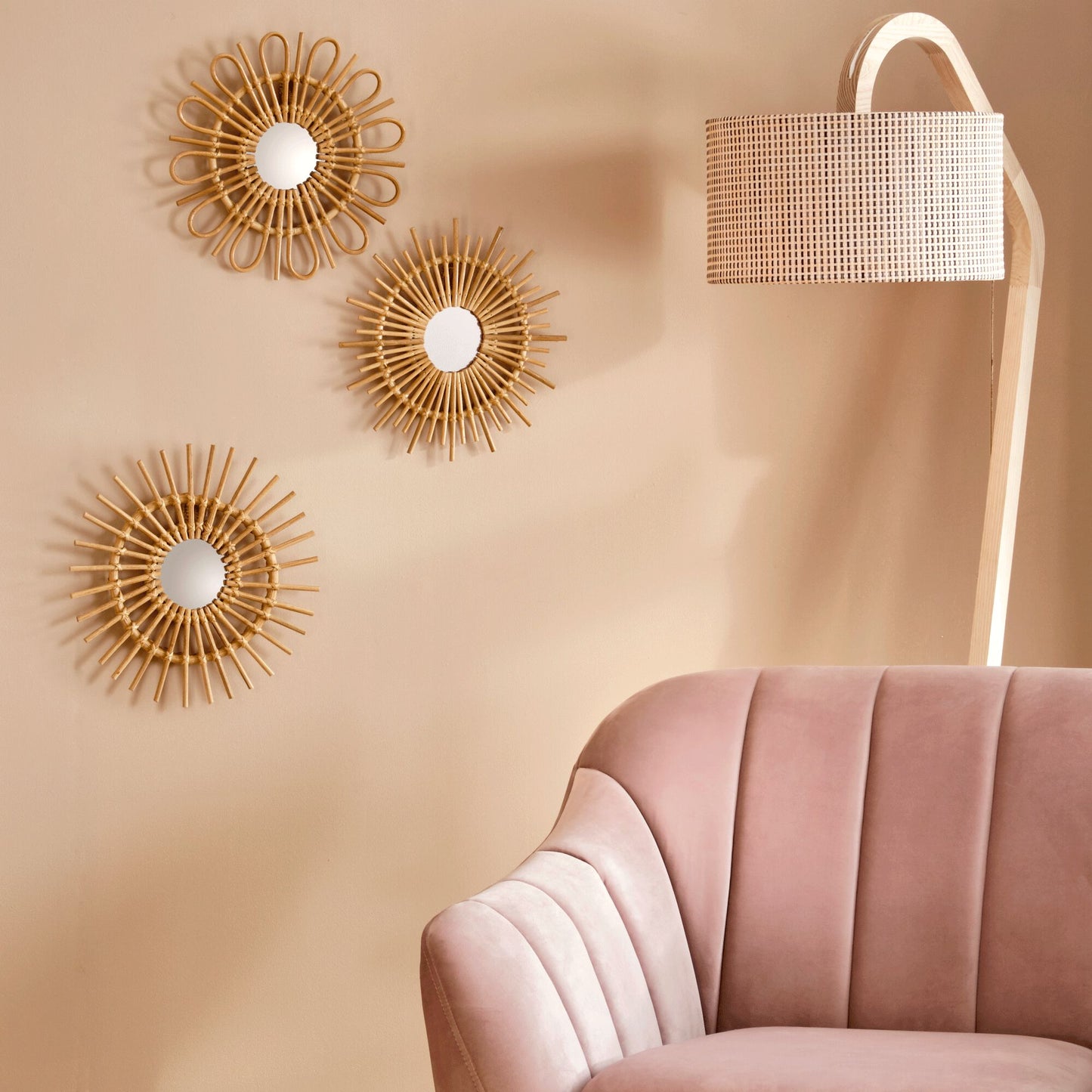 SOLEA - Miroir fleur en rotin D35cm - naturel