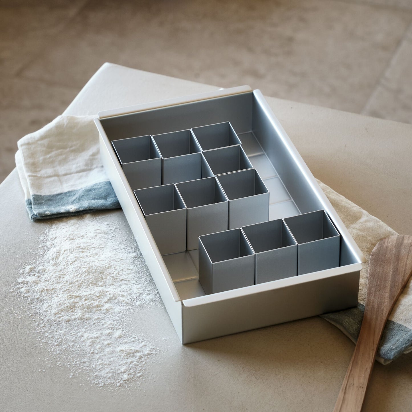 PATISDECOR - Kit moule à gâteau modulable chiffres et lettres en aluminium - gris métallisé