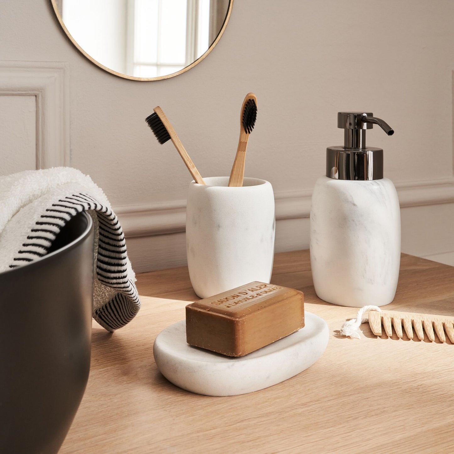 PARROS - Set de salle de bain en polyrésine - blanc