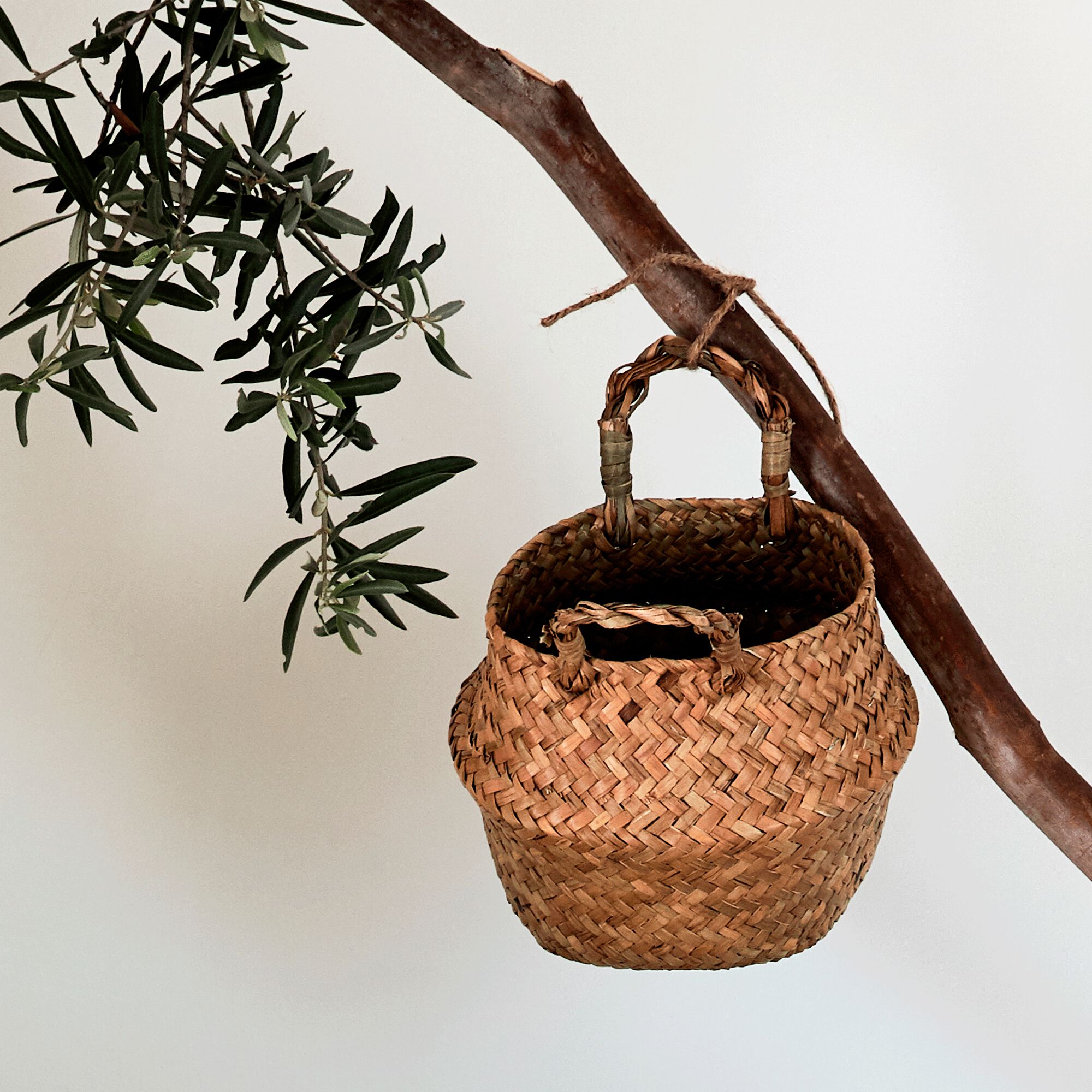 DANA - Panier en jonc de mer - naturel H14,5xD16,5cm