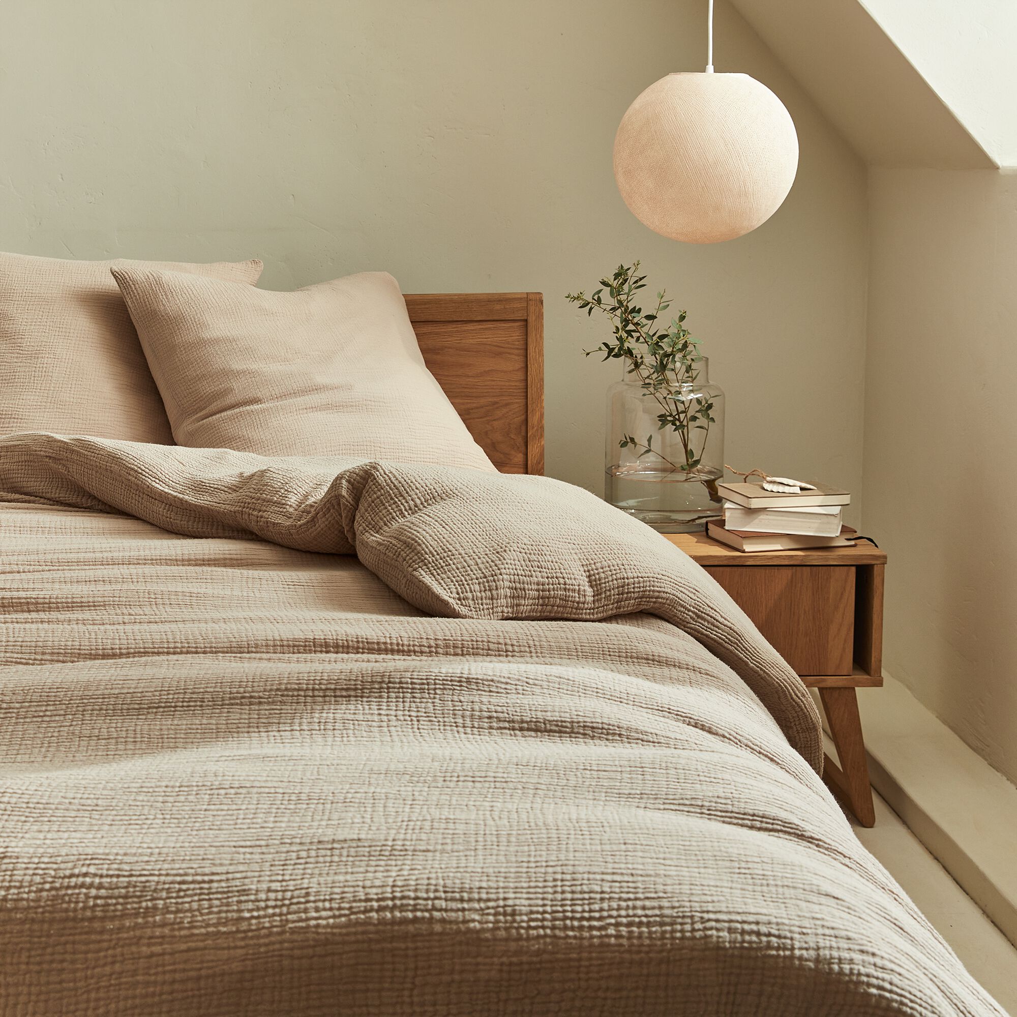 BALETI - Housse de couette 260x240cm et 2 taies d'oreiller 63x63cm en double gaze de coton - beige alpilles
