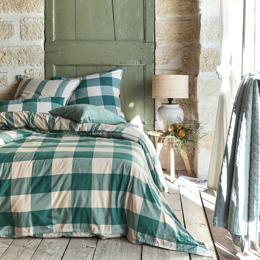 QUADRA - Housse de couette 240x220cm et 2 taies d'oreiller 63x63cm en coton lavé - vert