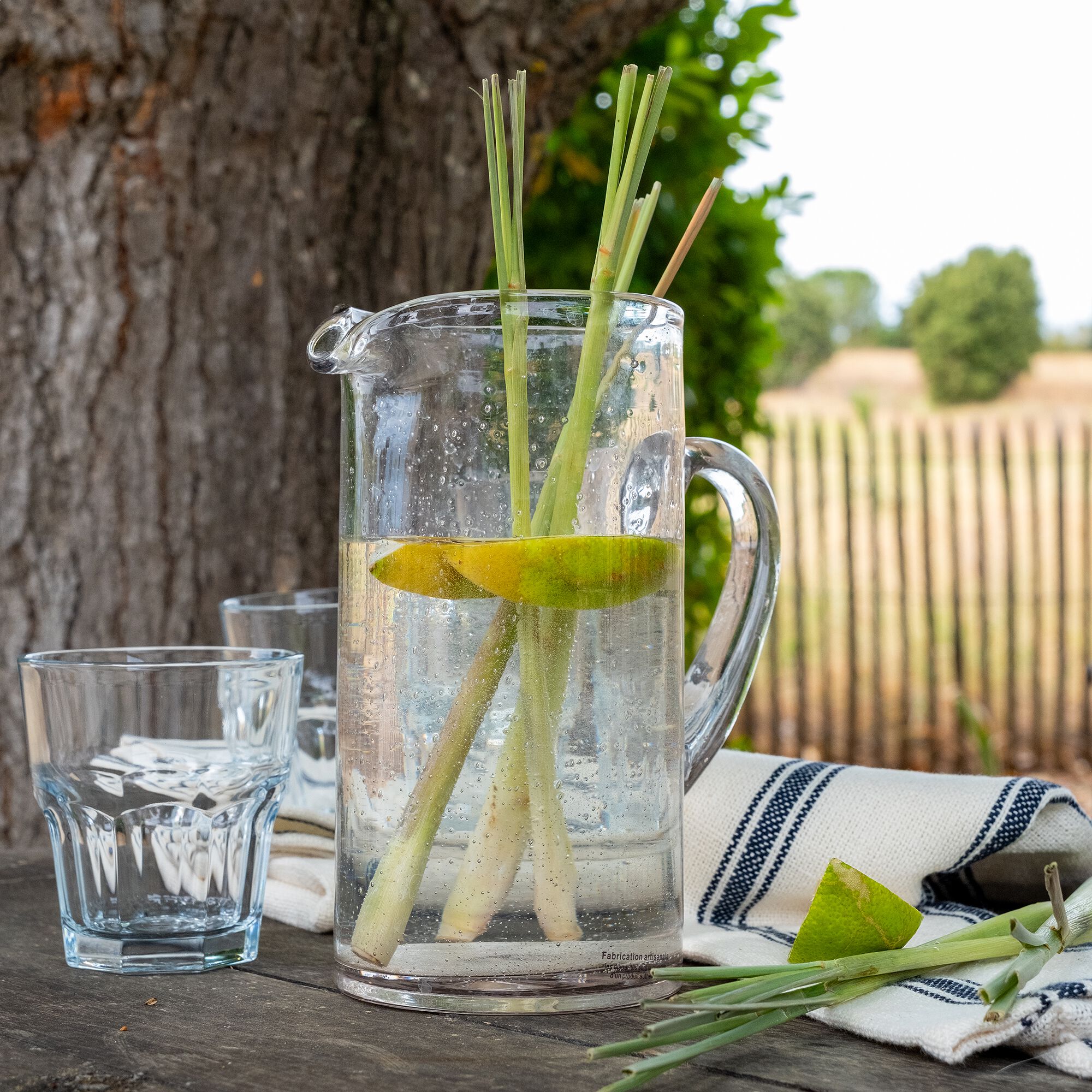GOULADO - Carafe avec anse en verre bullé 1,1L - transparent