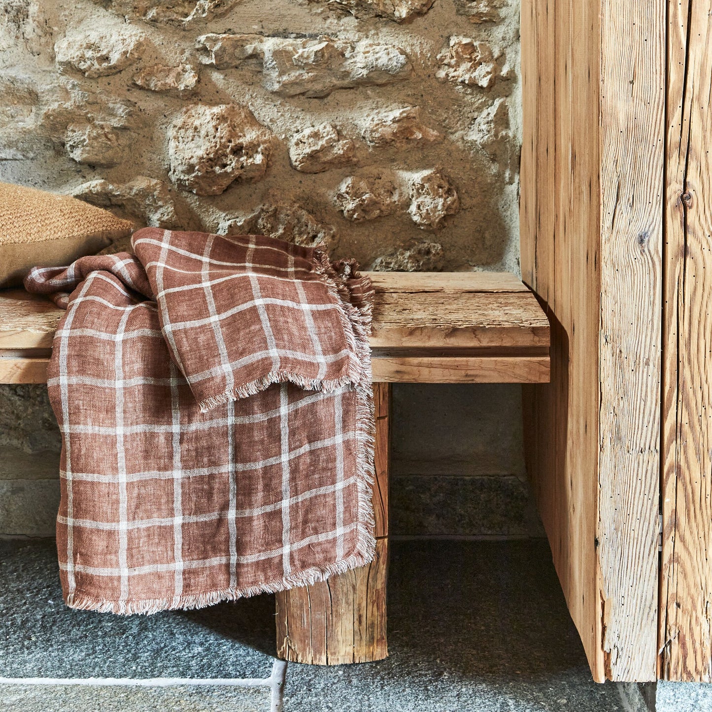 VALBEL - Plaid à carreaux en lin lavé 130x170cm - marron