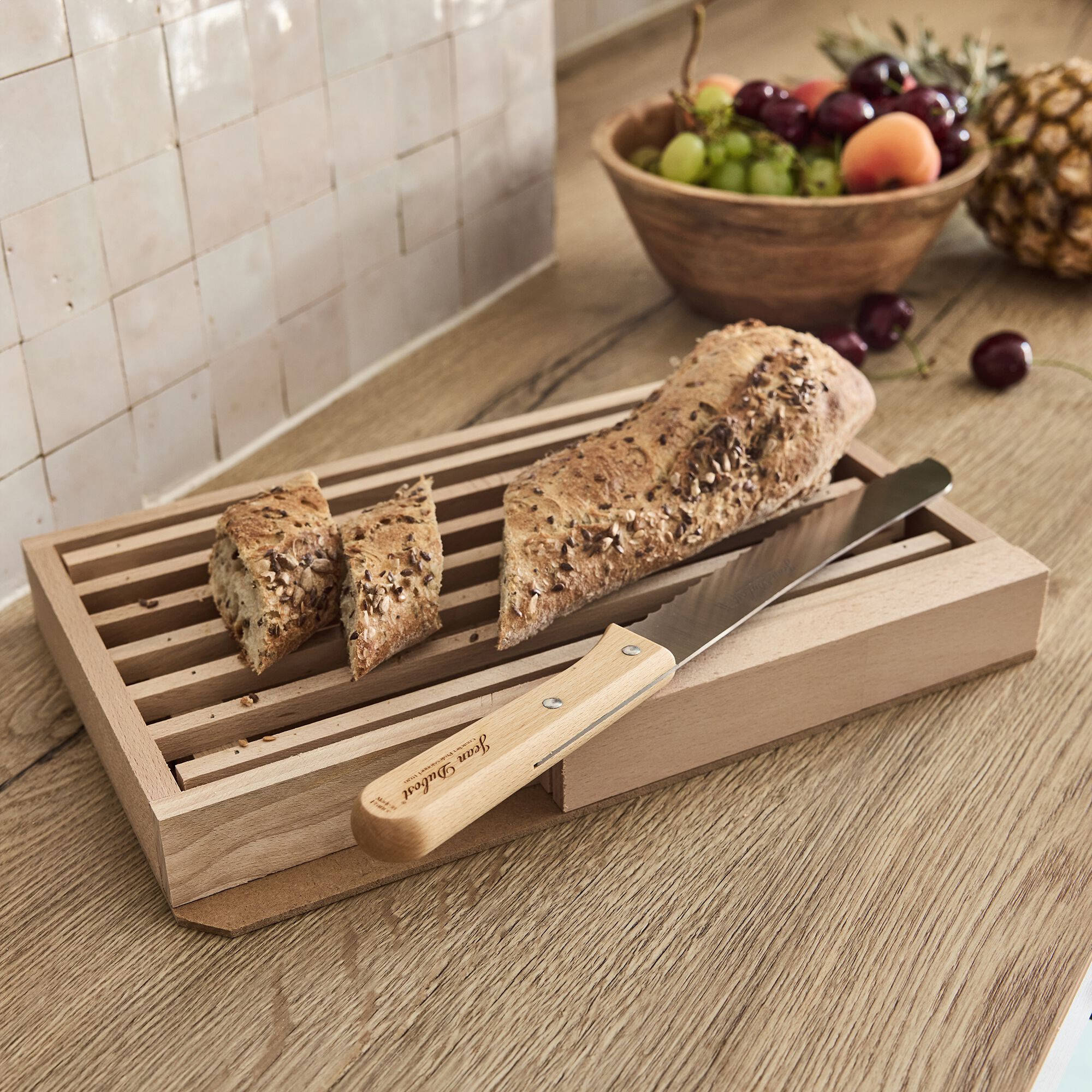 BERTAGNE - Set de planche à pain et couteau en bois de hêtre - naturel
