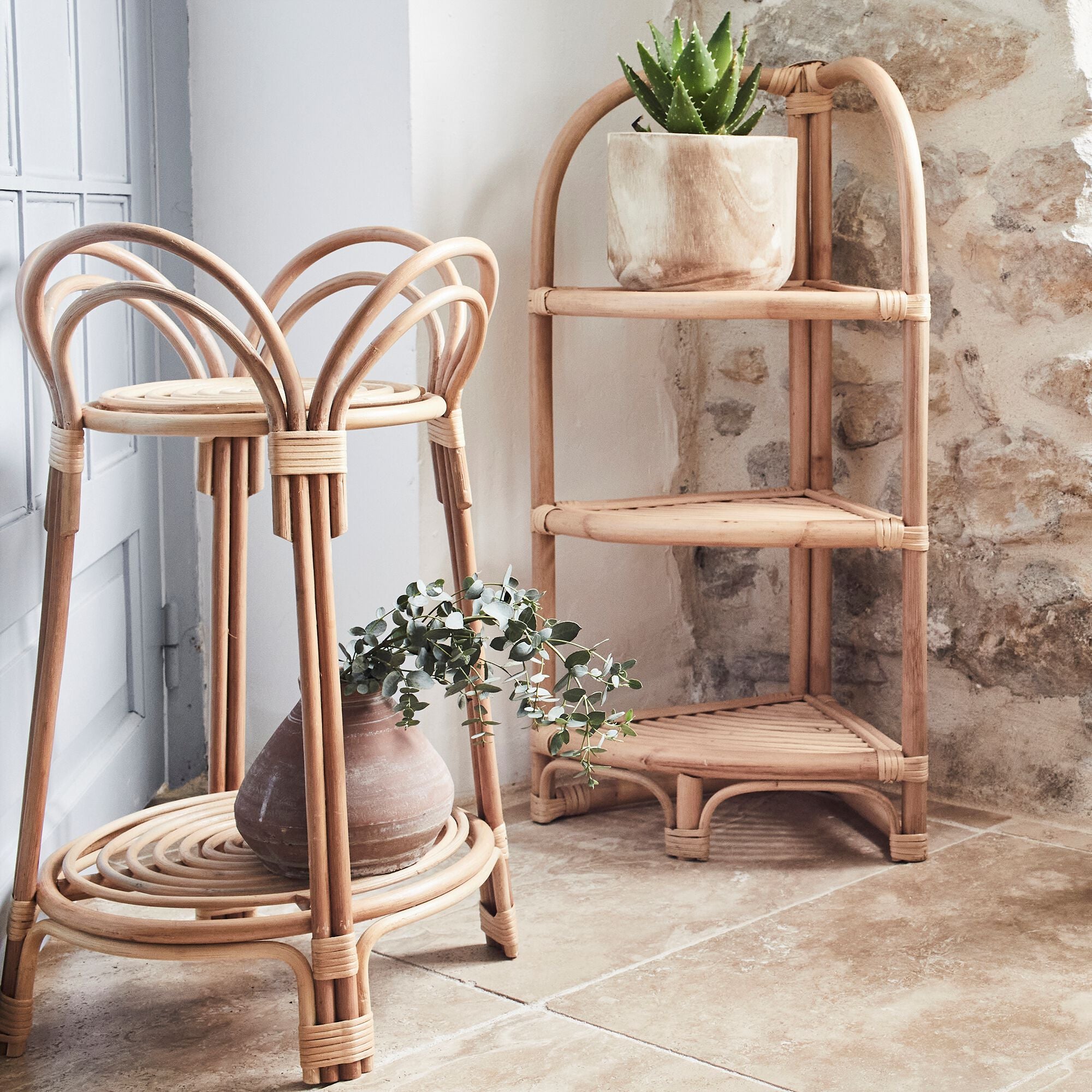 LINOU - Etagère d'angle en rotin - naturel H81cm