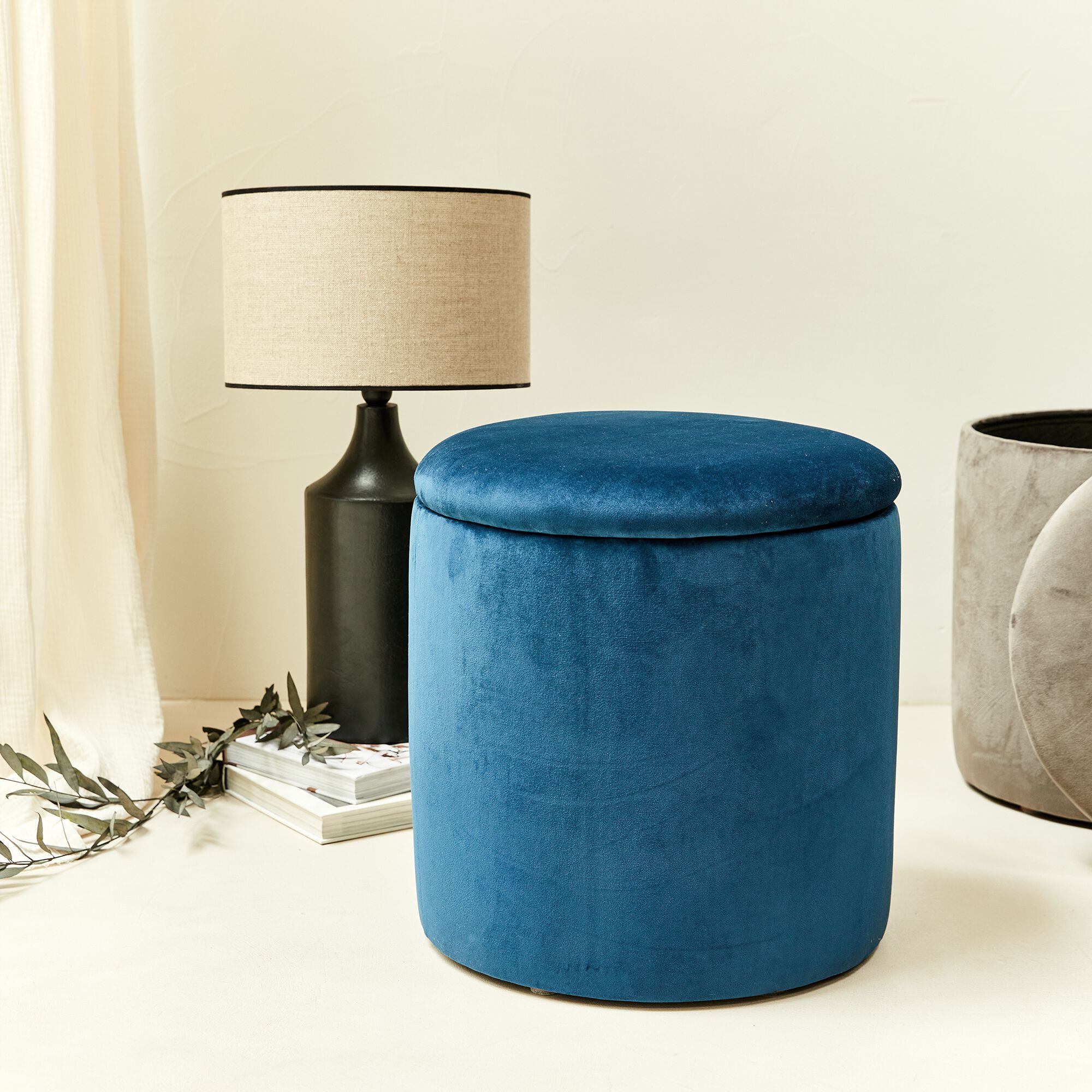 ELIAS - Pouf en velours avec coffre de rangement - bleu H43cm