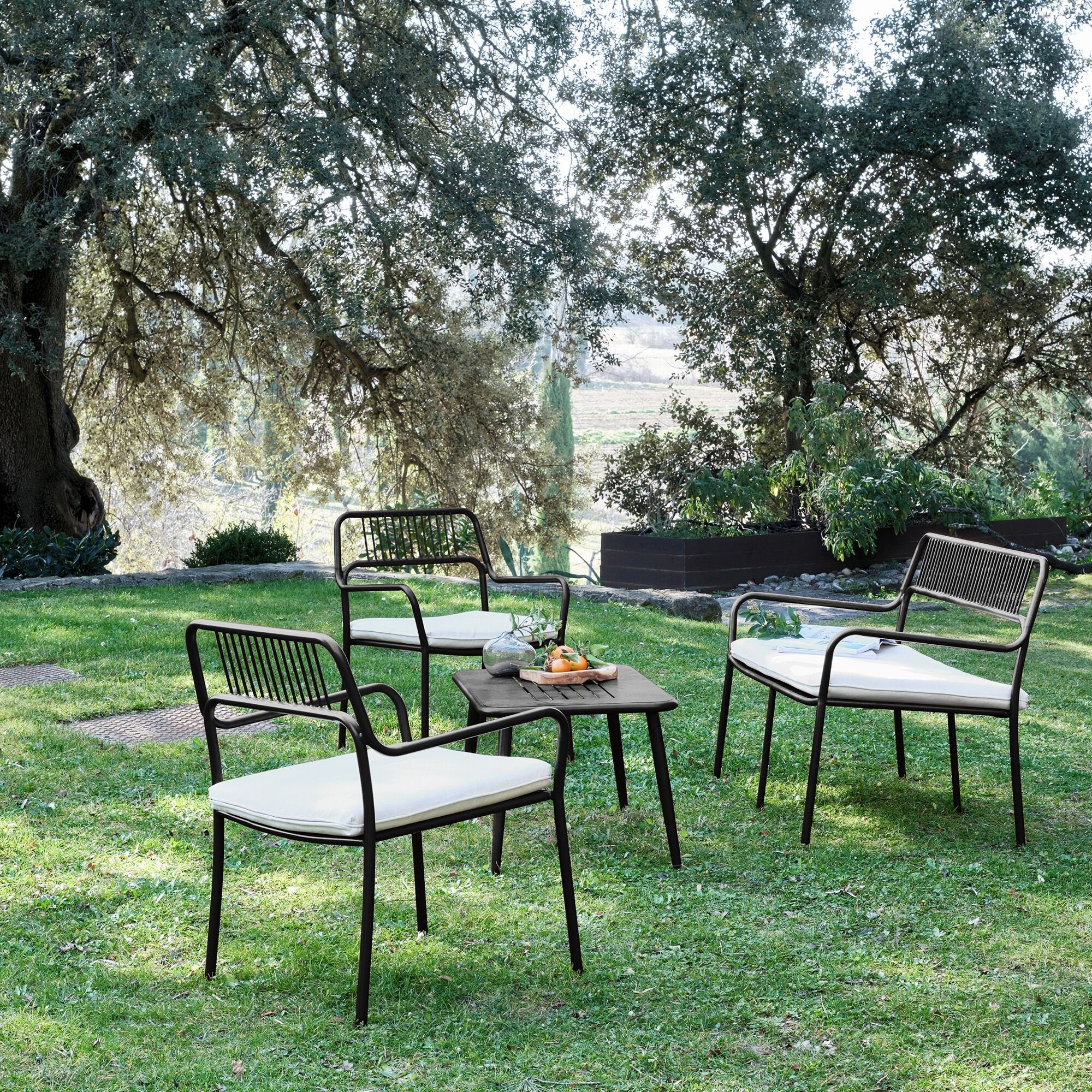 BLAYA - Salon de jardin en acier - noir (4 places)