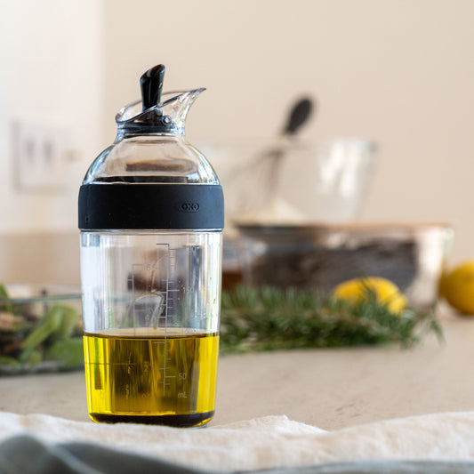 OXO - Shaker manuel pour sauce - transparent 236 mL