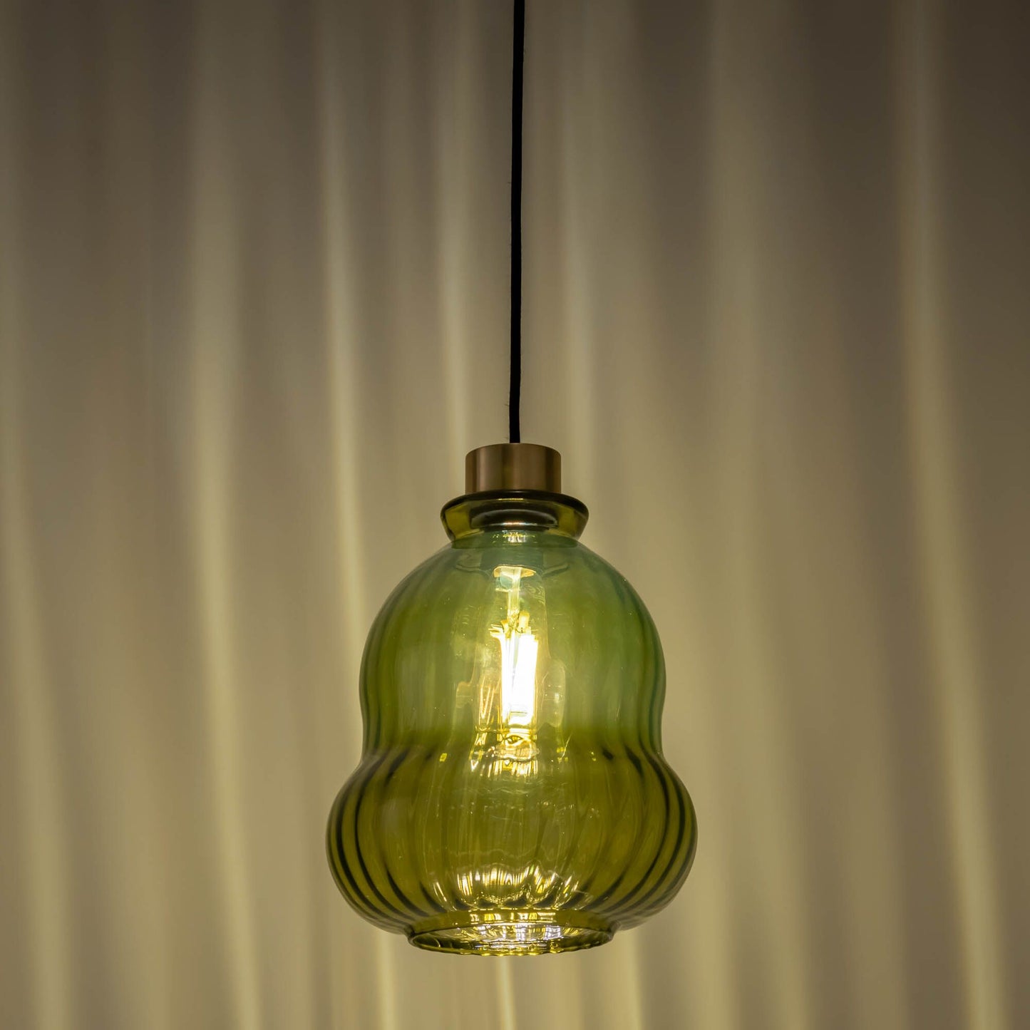 RAVELLO - Suspension électrifiée en verre D24,5cm - vert
