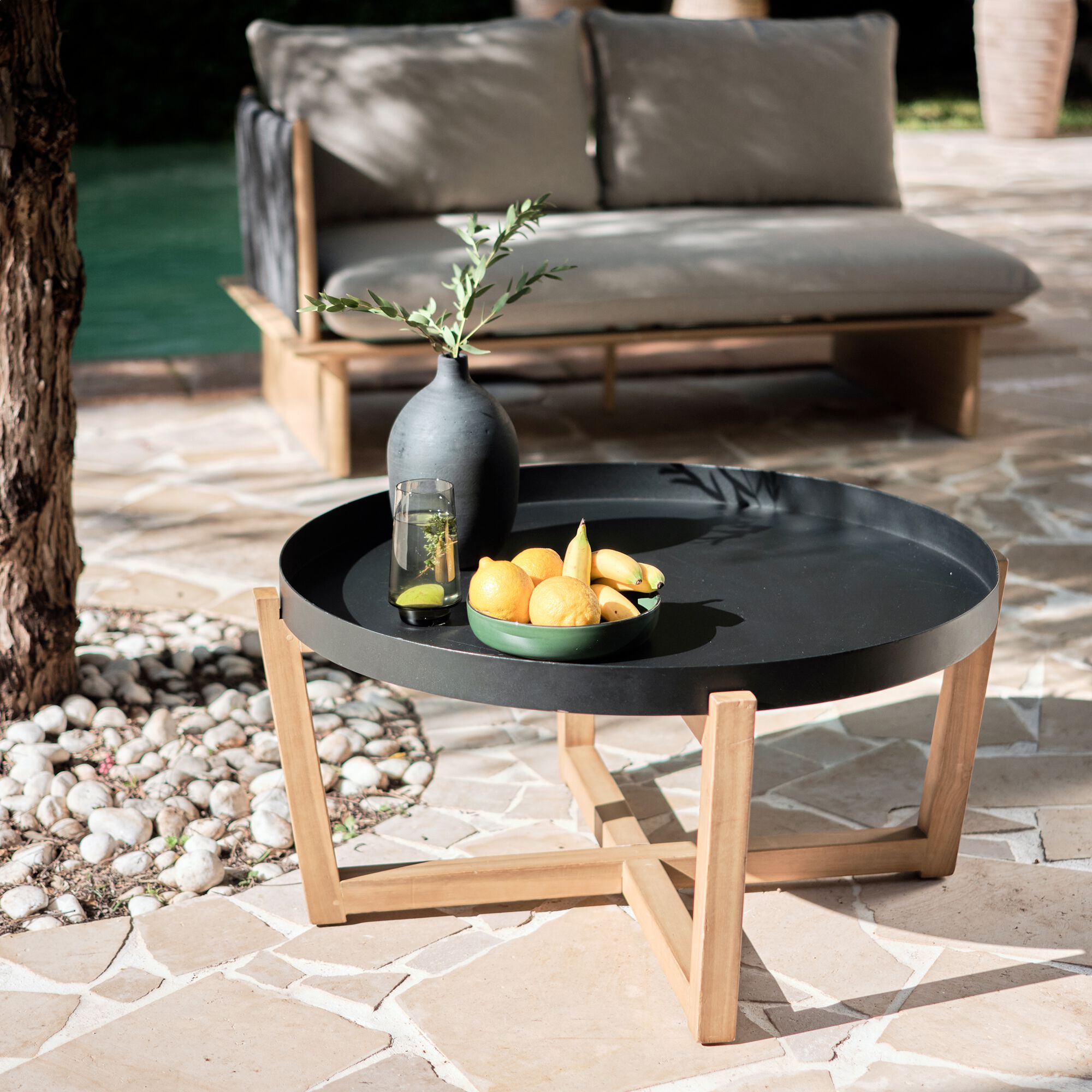 BLAYEUL - Table basse de jardin en acier et acacia D84cm - noir