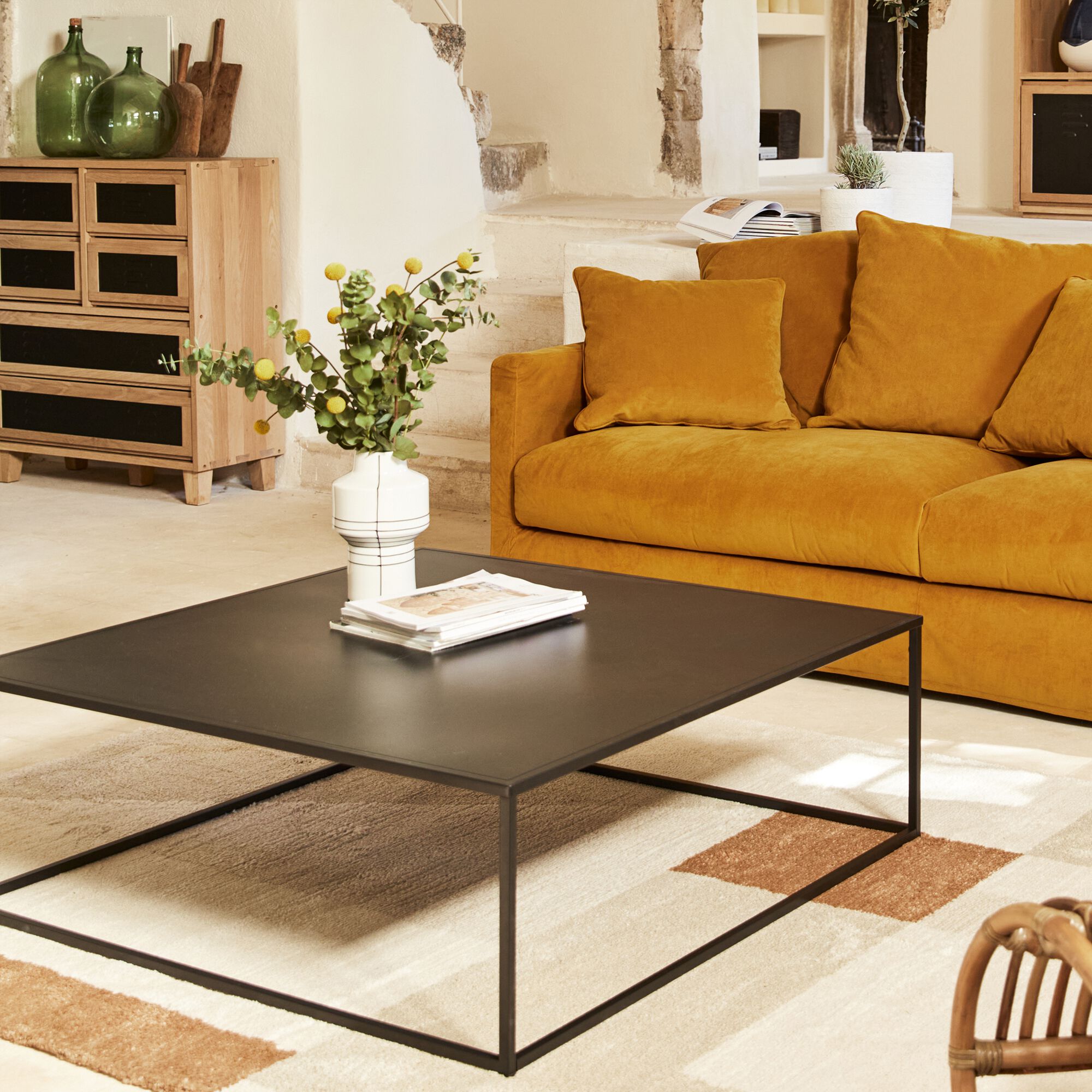 LEVANTE - Table basse carrée en métal - noir 100x100cm