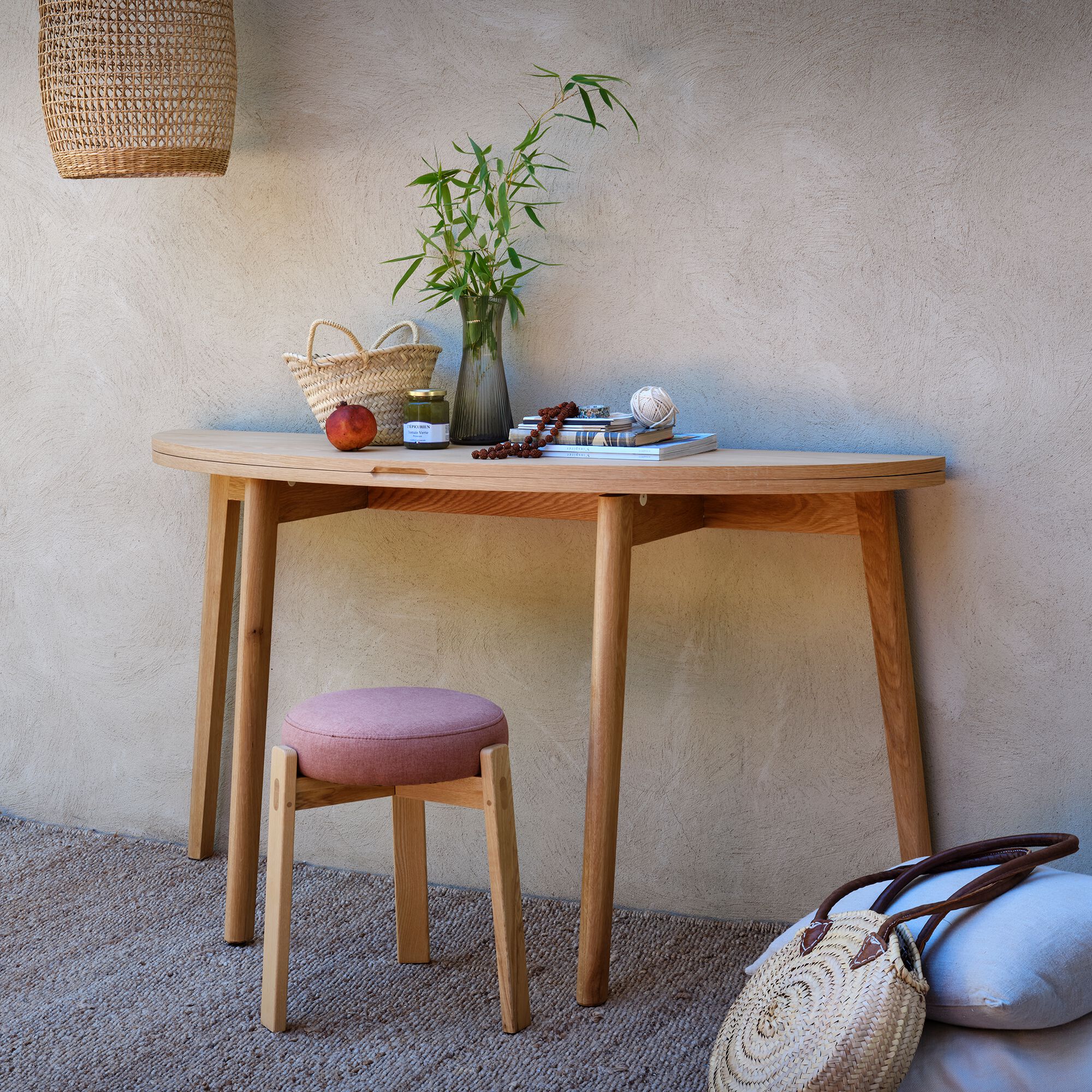 ORIGAMY - Table console extensible en placage chêne - bois clair (2 à 6 places)
