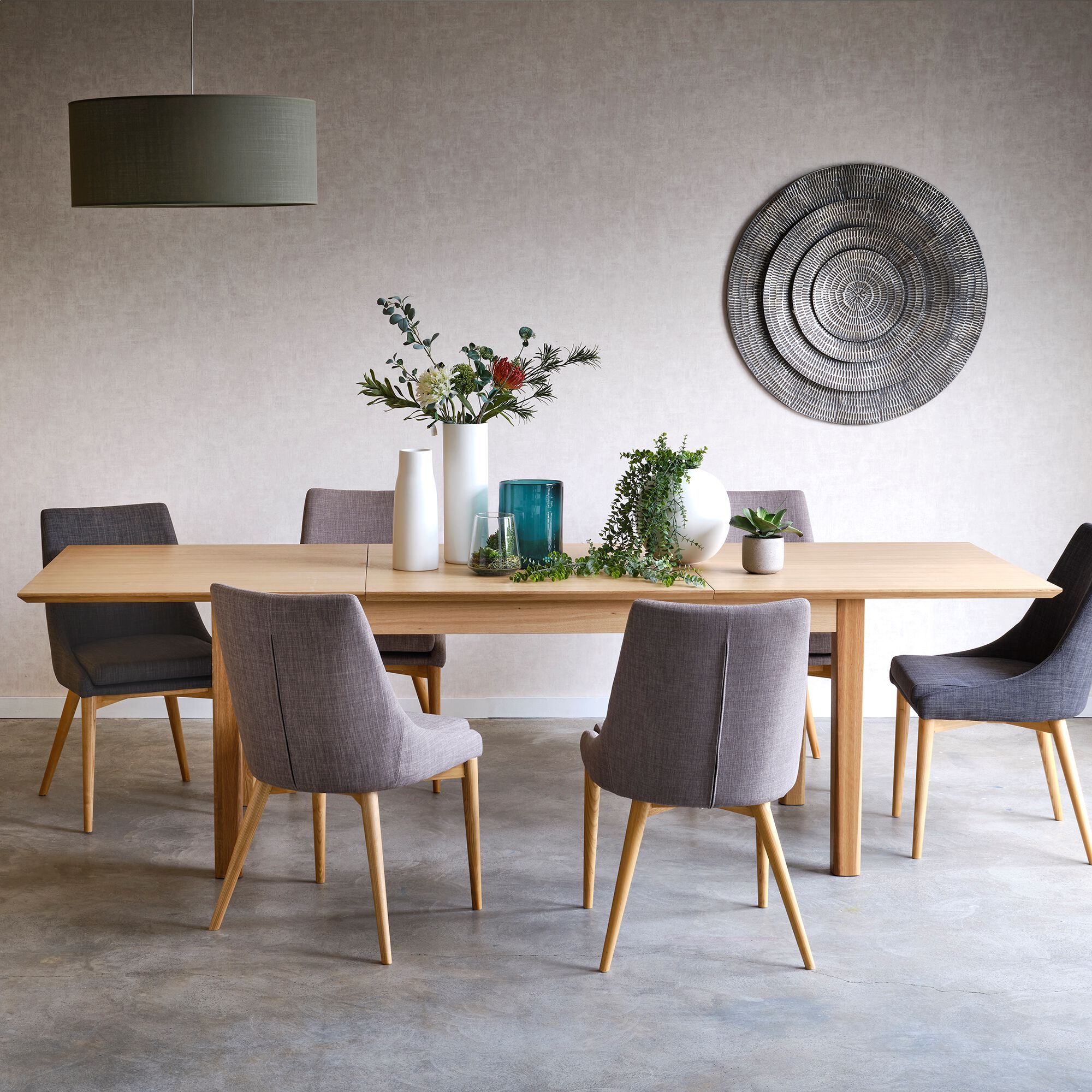 AGOSTA - Table de repas extensible en bois - bois clair (8 à 12 places)